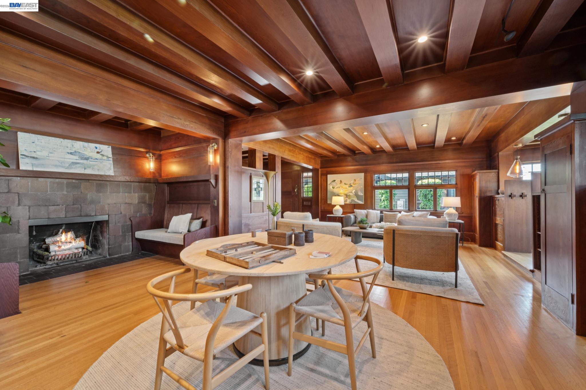 Detail Gallery Image 17 of 59 For 1122 Bay Street, Alameda,  CA 94501 - 4 Beds | 2/1 Baths