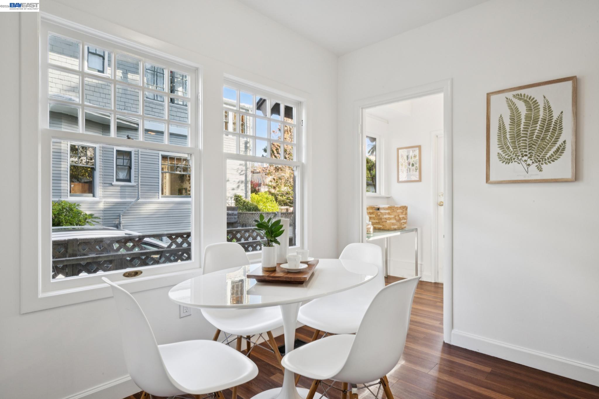 Detail Gallery Image 30 of 59 For 1122 Bay Street, Alameda,  CA 94501 - 4 Beds | 2/1 Baths