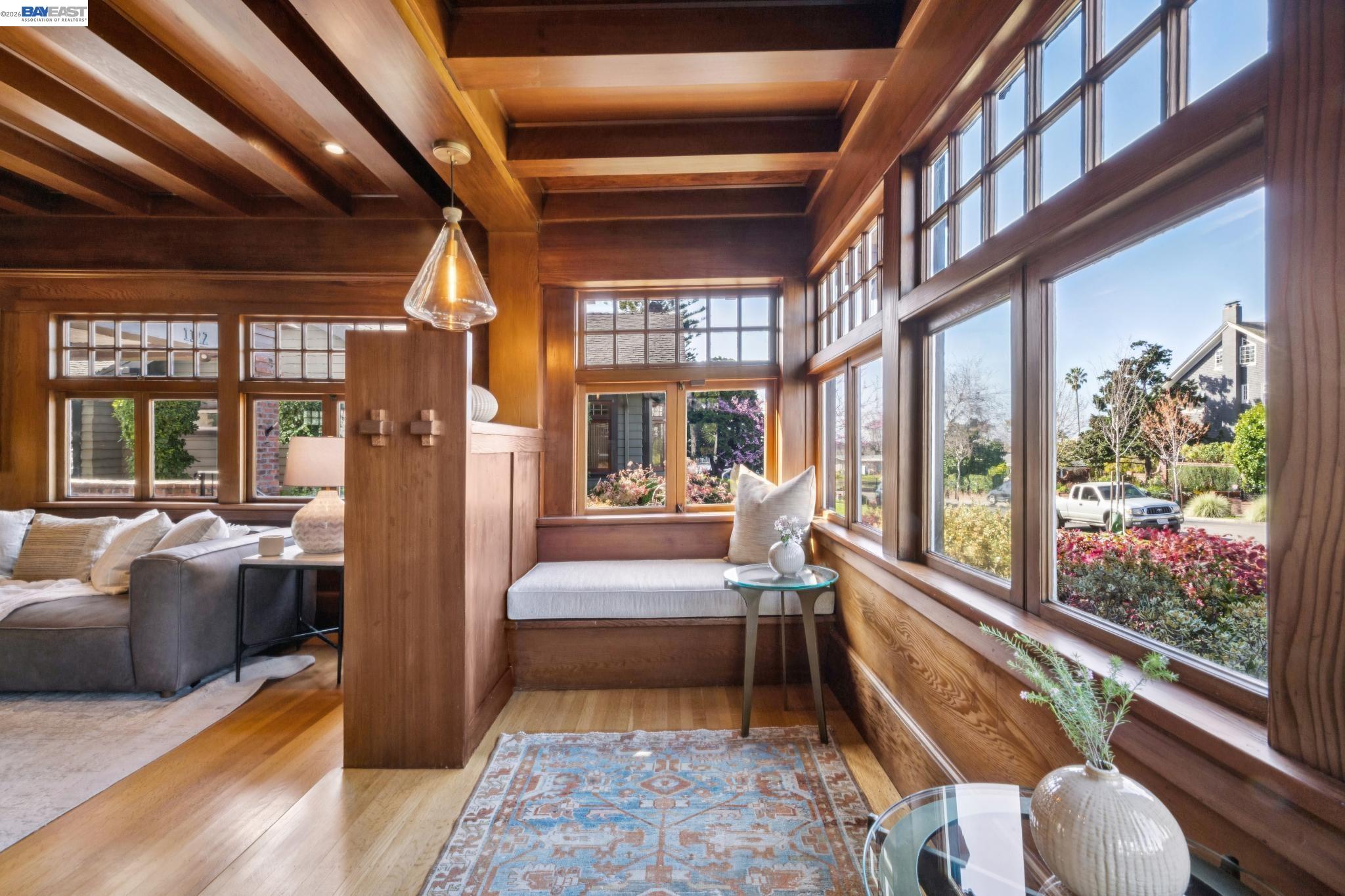 Detail Gallery Image 5 of 59 For 1122 Bay Street, Alameda,  CA 94501 - 4 Beds | 2/1 Baths