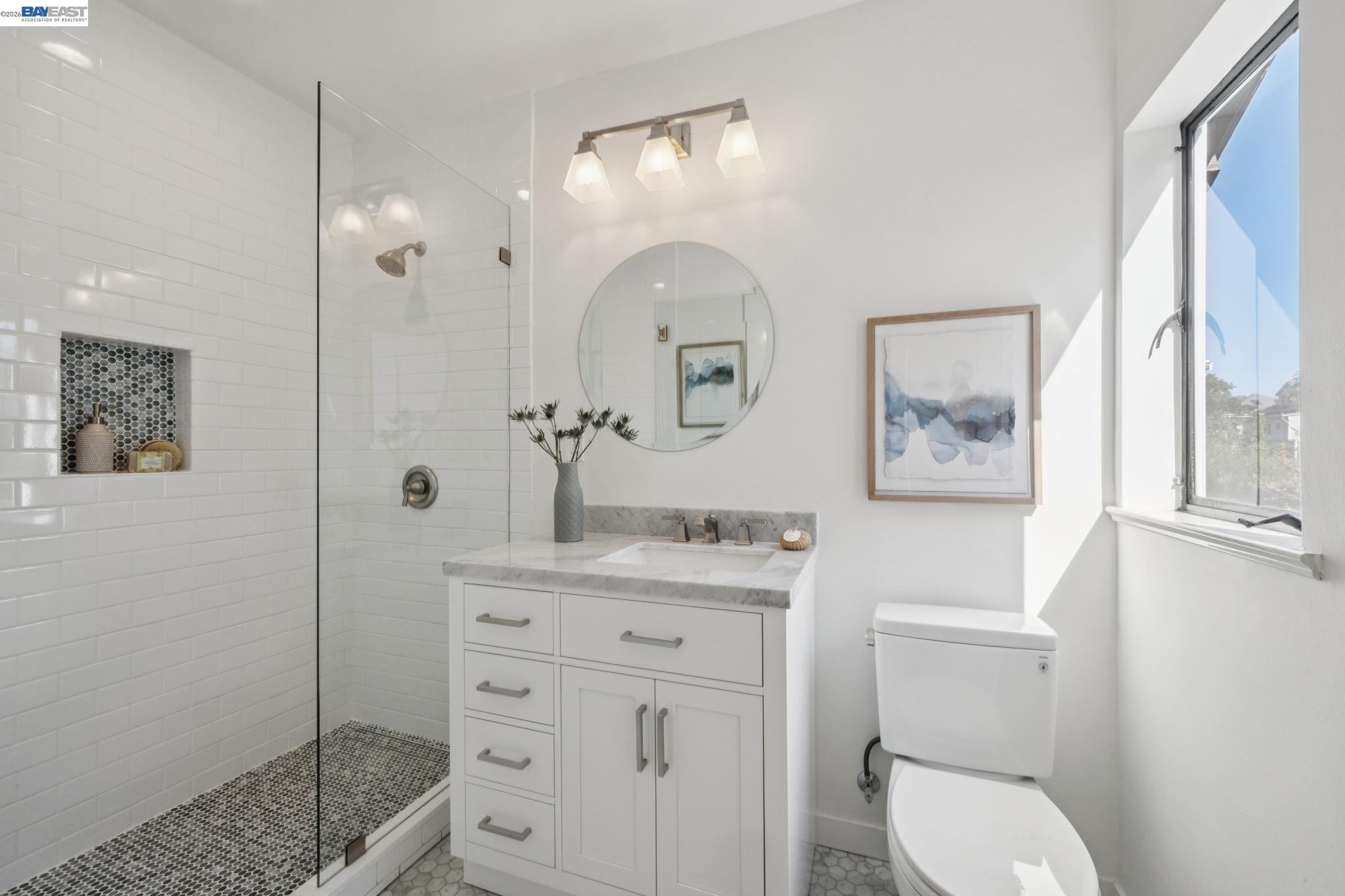 Detail Gallery Image 42 of 59 For 1122 Bay Street, Alameda,  CA 94501 - 4 Beds | 2/1 Baths