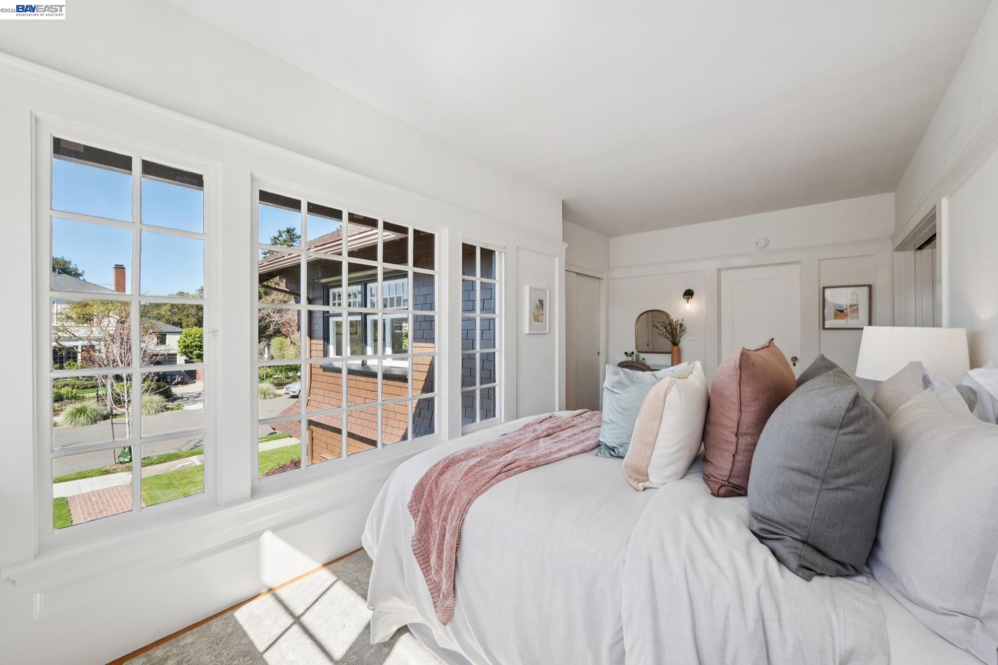 Detail Gallery Image 46 of 59 For 1122 Bay Street, Alameda,  CA 94501 - 4 Beds | 2/1 Baths