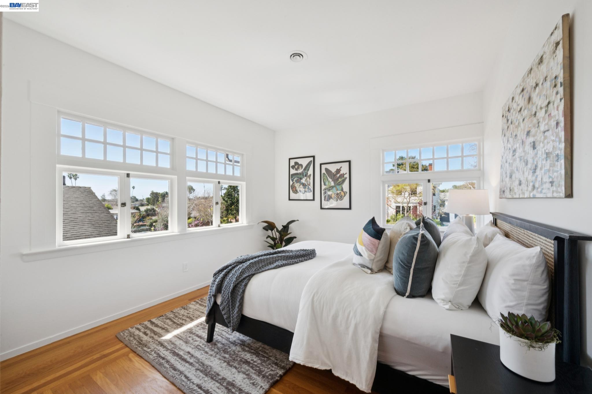 Detail Gallery Image 50 of 59 For 1122 Bay Street, Alameda,  CA 94501 - 4 Beds | 2/1 Baths