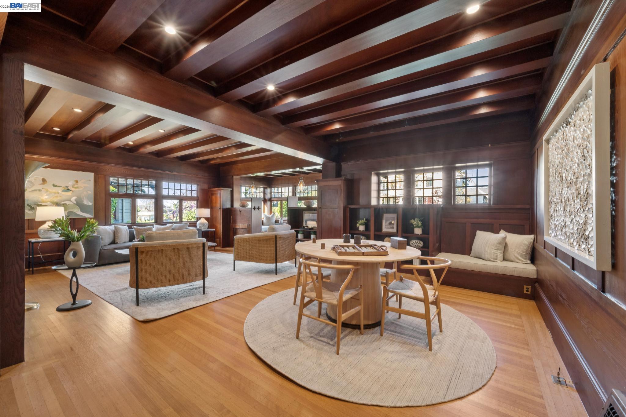 Detail Gallery Image 7 of 59 For 1122 Bay Street, Alameda,  CA 94501 - 4 Beds | 2/1 Baths