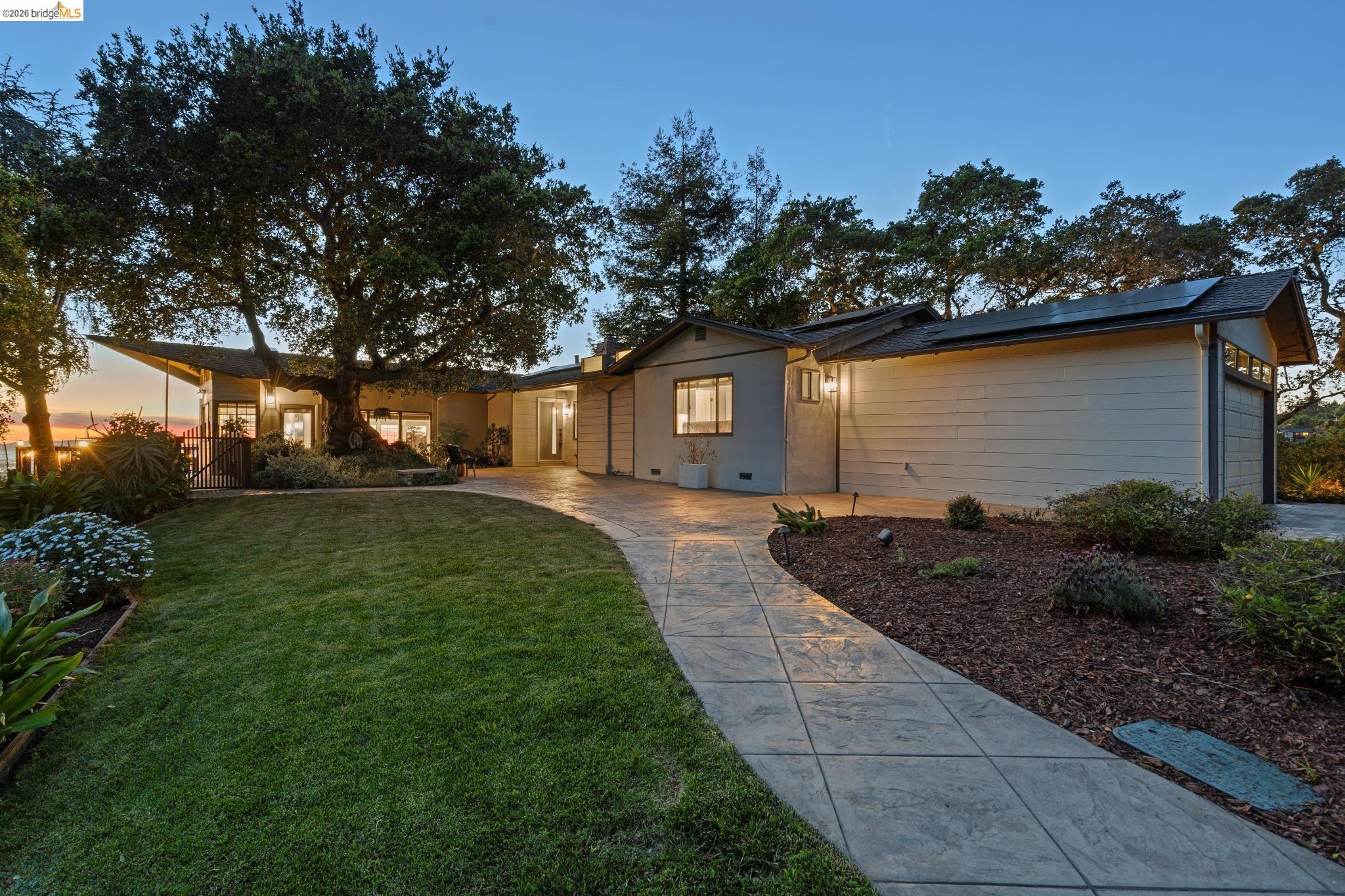 Front Image Thumbnail for EB41126875