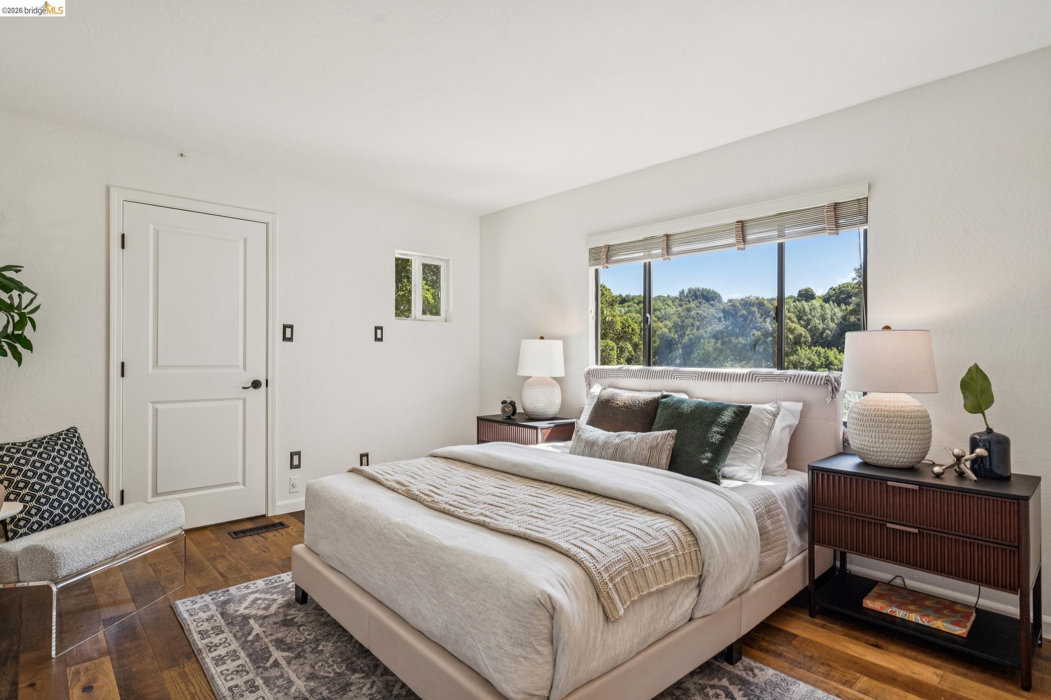 Detail Gallery Image 28 of 60 For 11448 Lochard St, Oakland,  CA 94605 - 3 Beds | 2 Baths