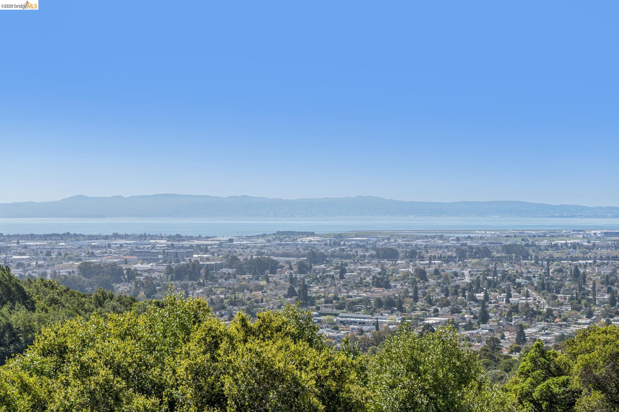 Detail Gallery Image 33 of 60 For 11448 Lochard St, Oakland,  CA 94605 - 3 Beds | 2 Baths