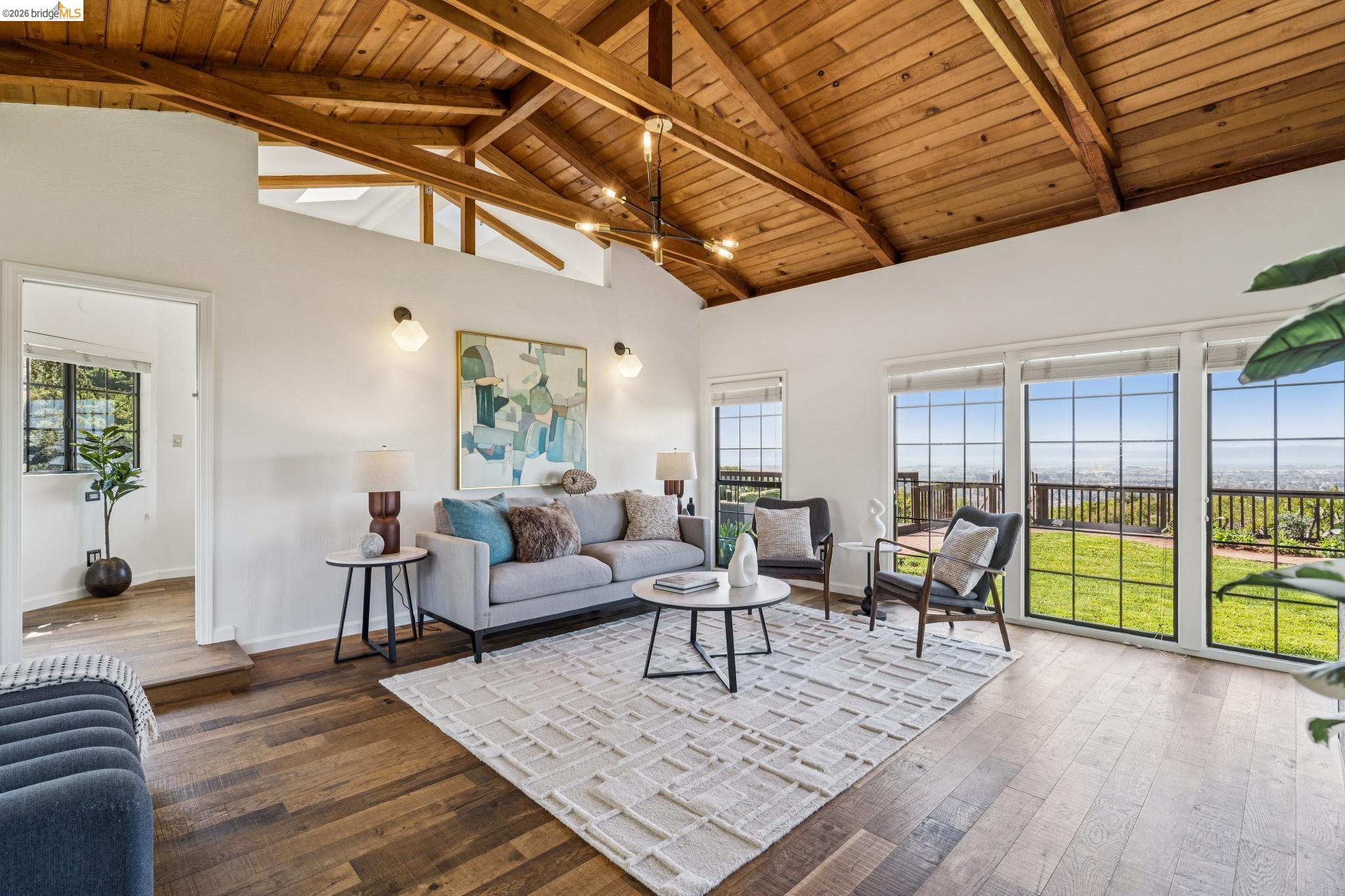 Detail Gallery Image 38 of 60 For 11448 Lochard St, Oakland,  CA 94605 - 3 Beds | 2 Baths