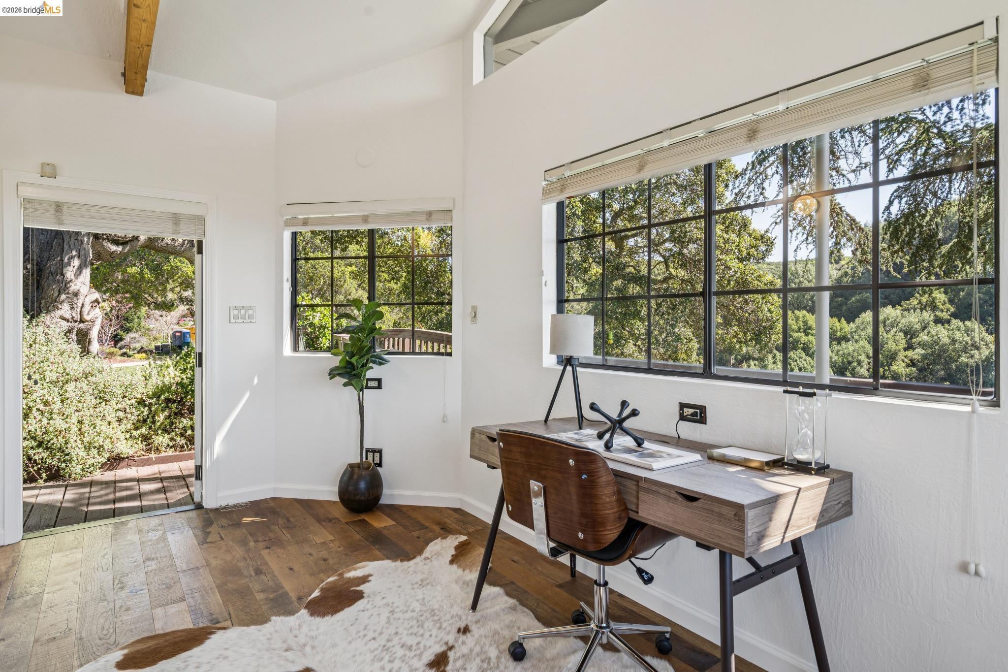 Detail Gallery Image 40 of 60 For 11448 Lochard St, Oakland,  CA 94605 - 3 Beds | 2 Baths