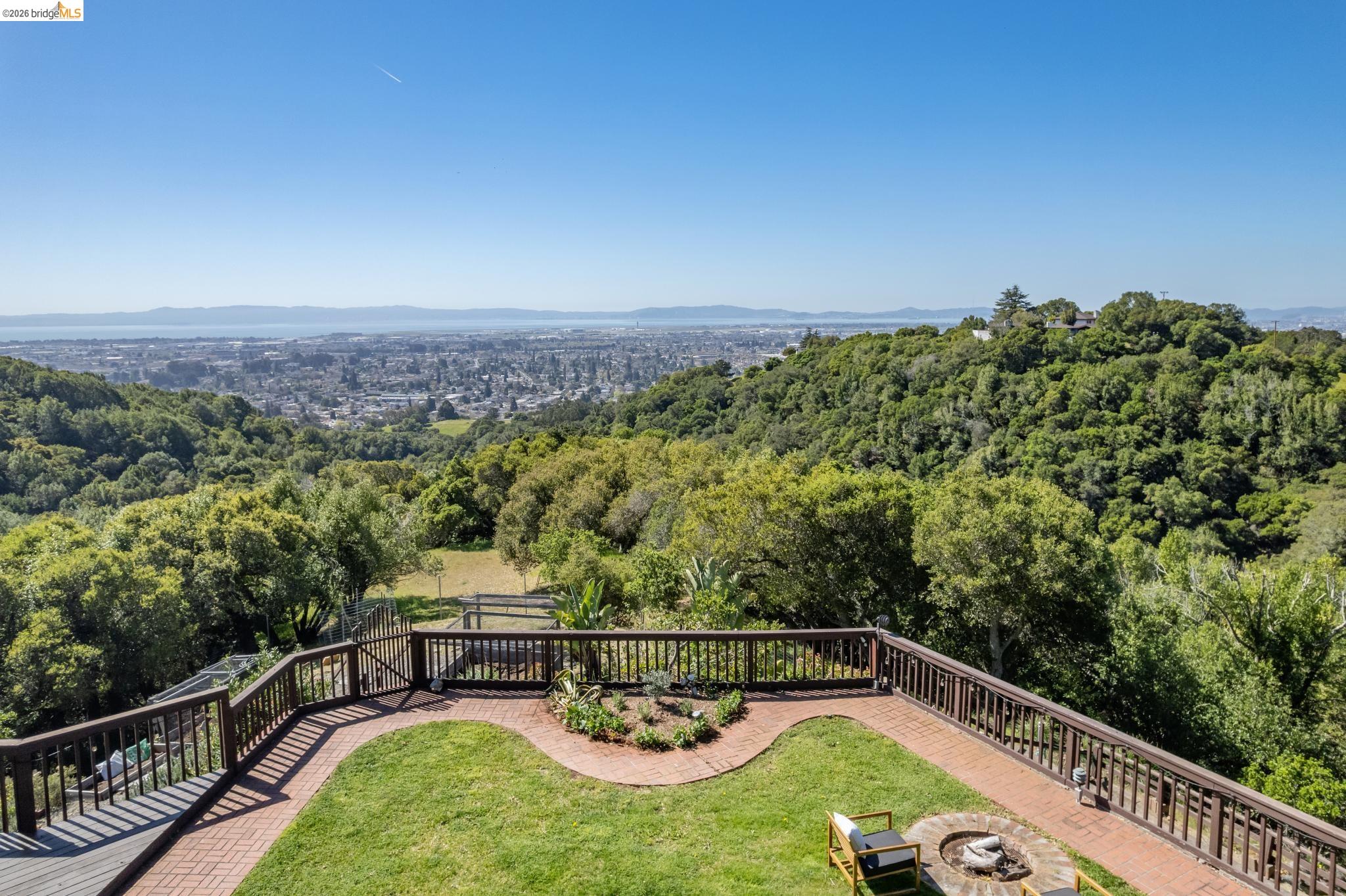 Detail Gallery Image 51 of 60 For 11448 Lochard St, Oakland,  CA 94605 - 3 Beds | 2 Baths