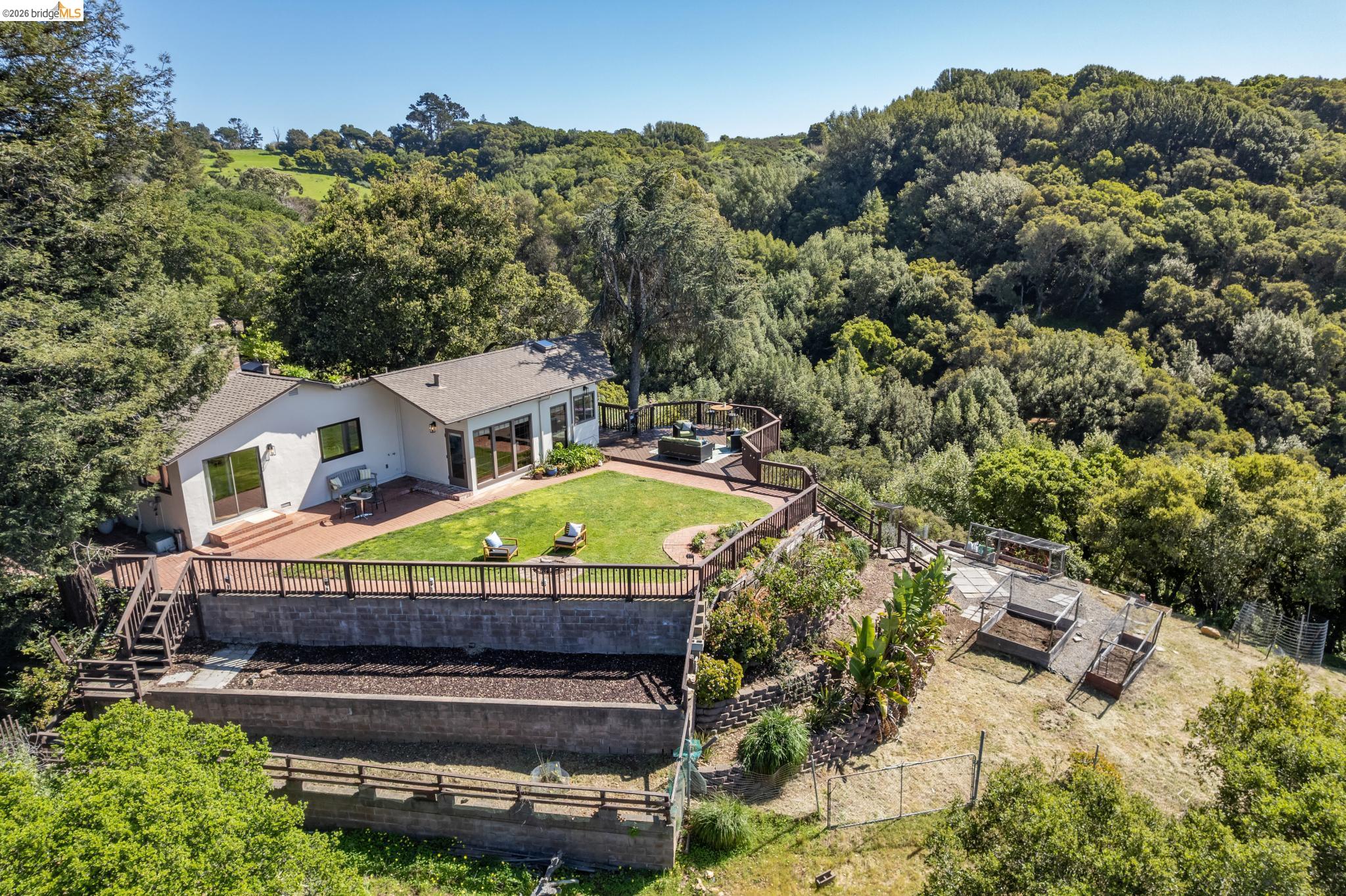 Detail Gallery Image 53 of 60 For 11448 Lochard St, Oakland,  CA 94605 - 3 Beds | 2 Baths