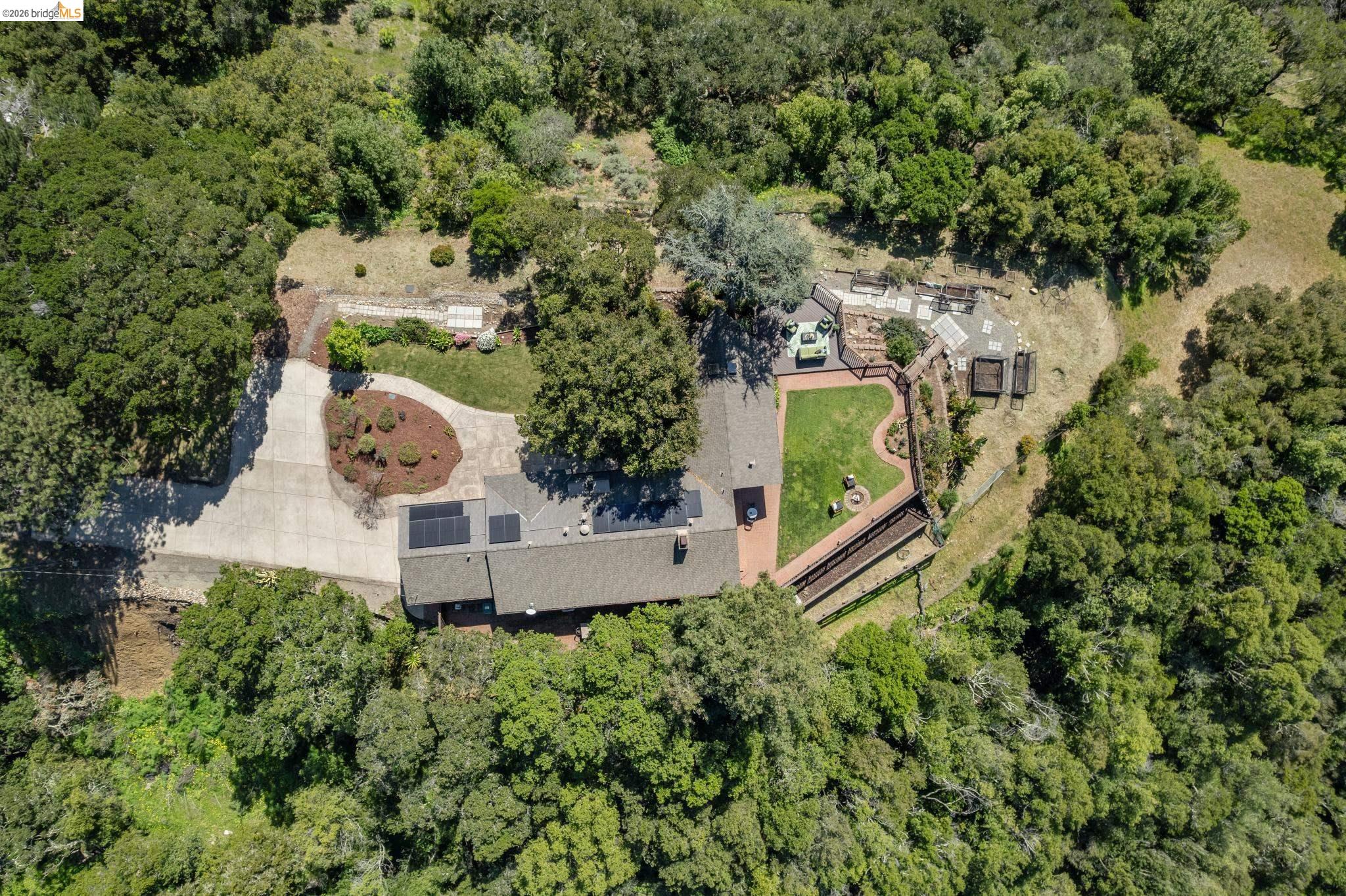 Detail Gallery Image 57 of 60 For 11448 Lochard St, Oakland,  CA 94605 - 3 Beds | 2 Baths