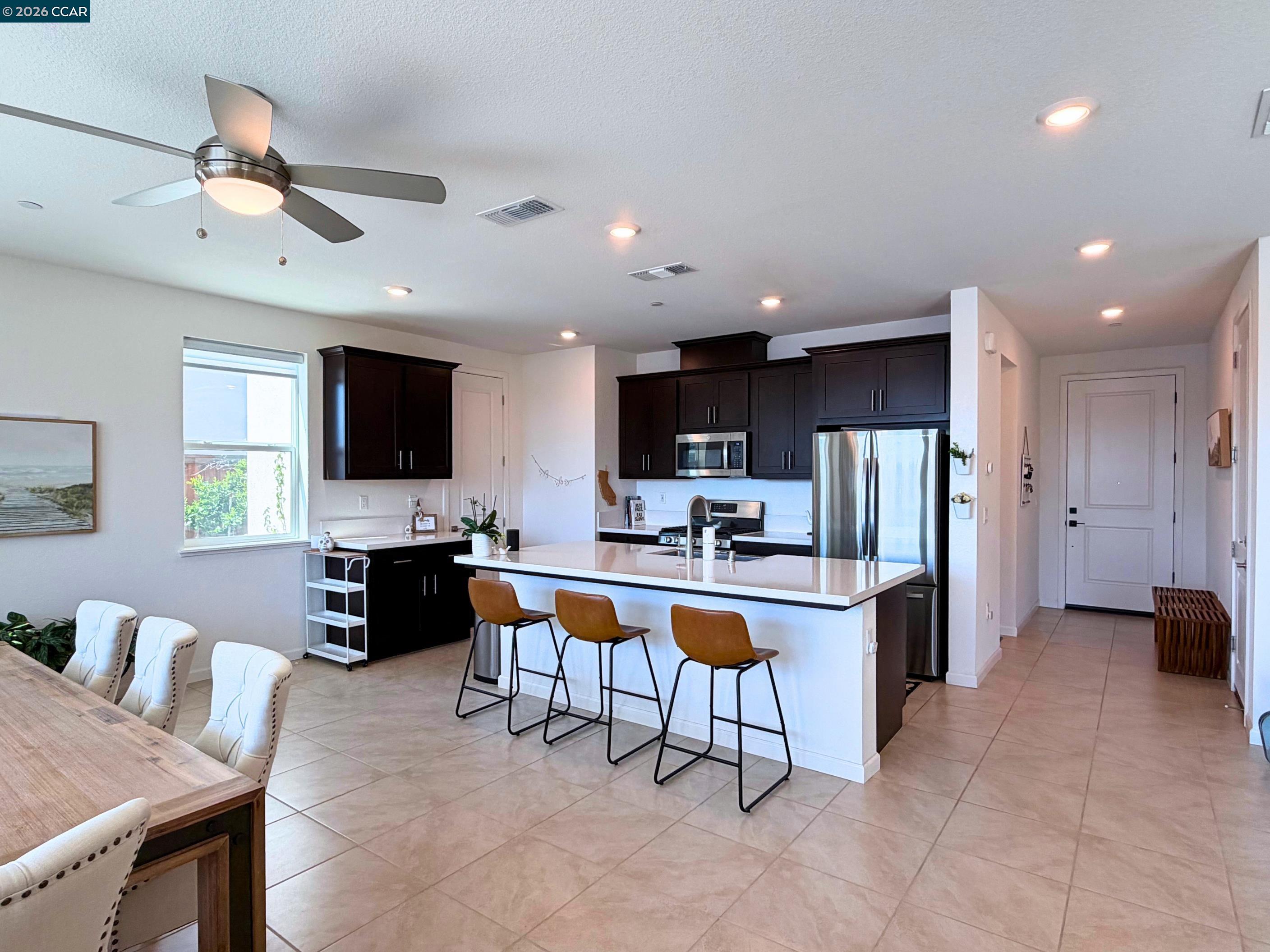 Detail Gallery Image 8 of 55 For 3345 Delta Coves Dr, Bethel Island,  CA 94511 - 3 Beds | 3 Baths