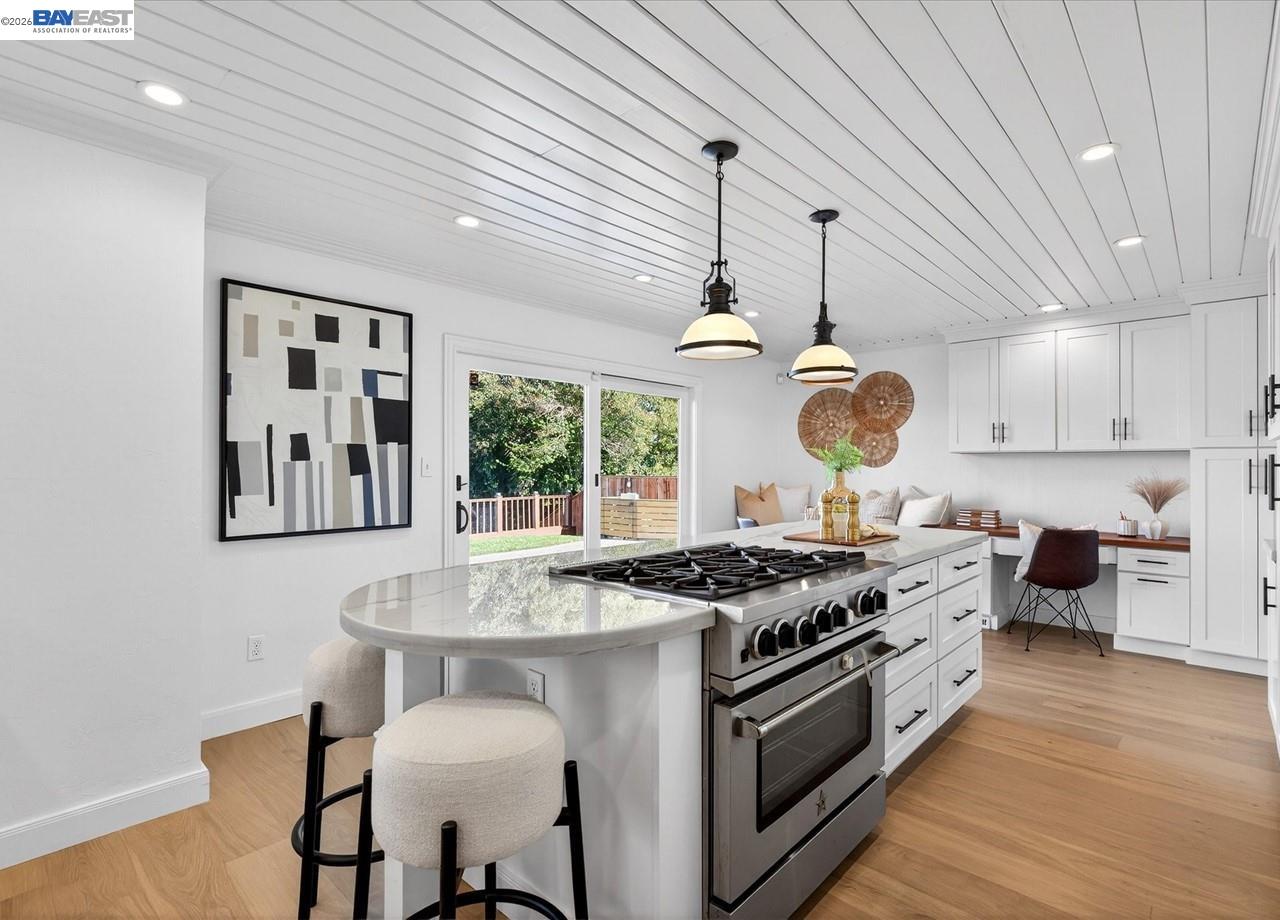 Detail Gallery Image 13 of 42 For 11495 Silvergate Dr, Dublin,  CA 94568 - 4 Beds | 3 Baths