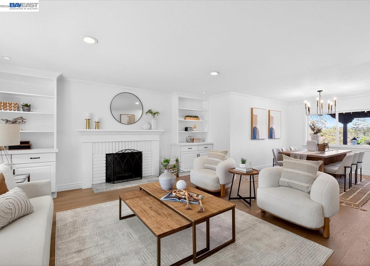 Detail Gallery Image 5 of 42 For 11495 Silvergate Dr, Dublin,  CA 94568 - 4 Beds | 3 Baths