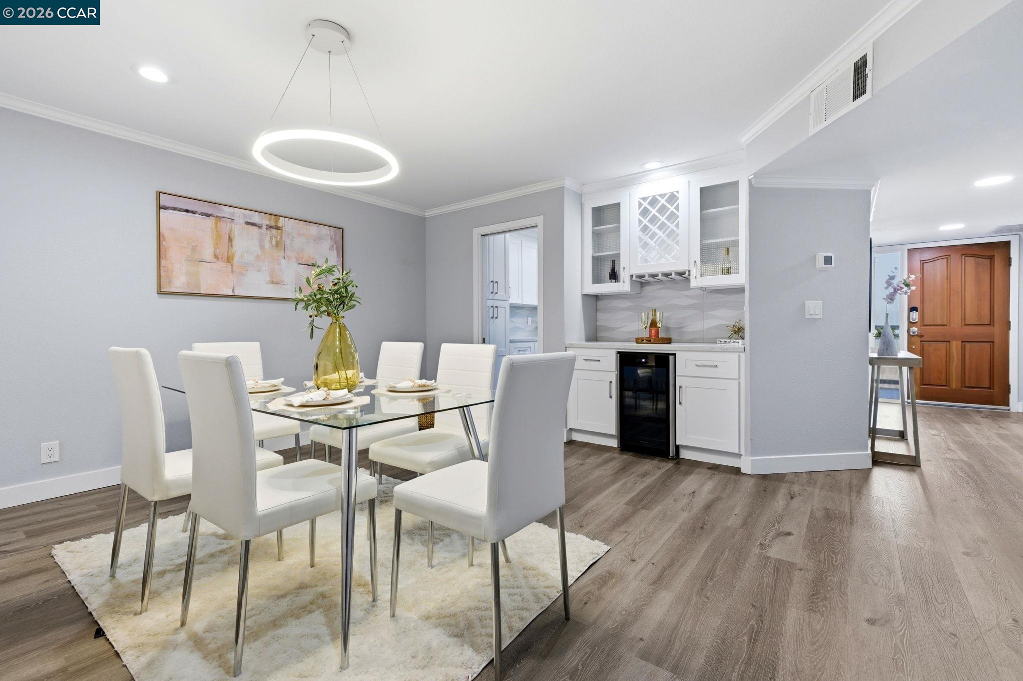 Photo #8: 41126878 Listing: Photo #8