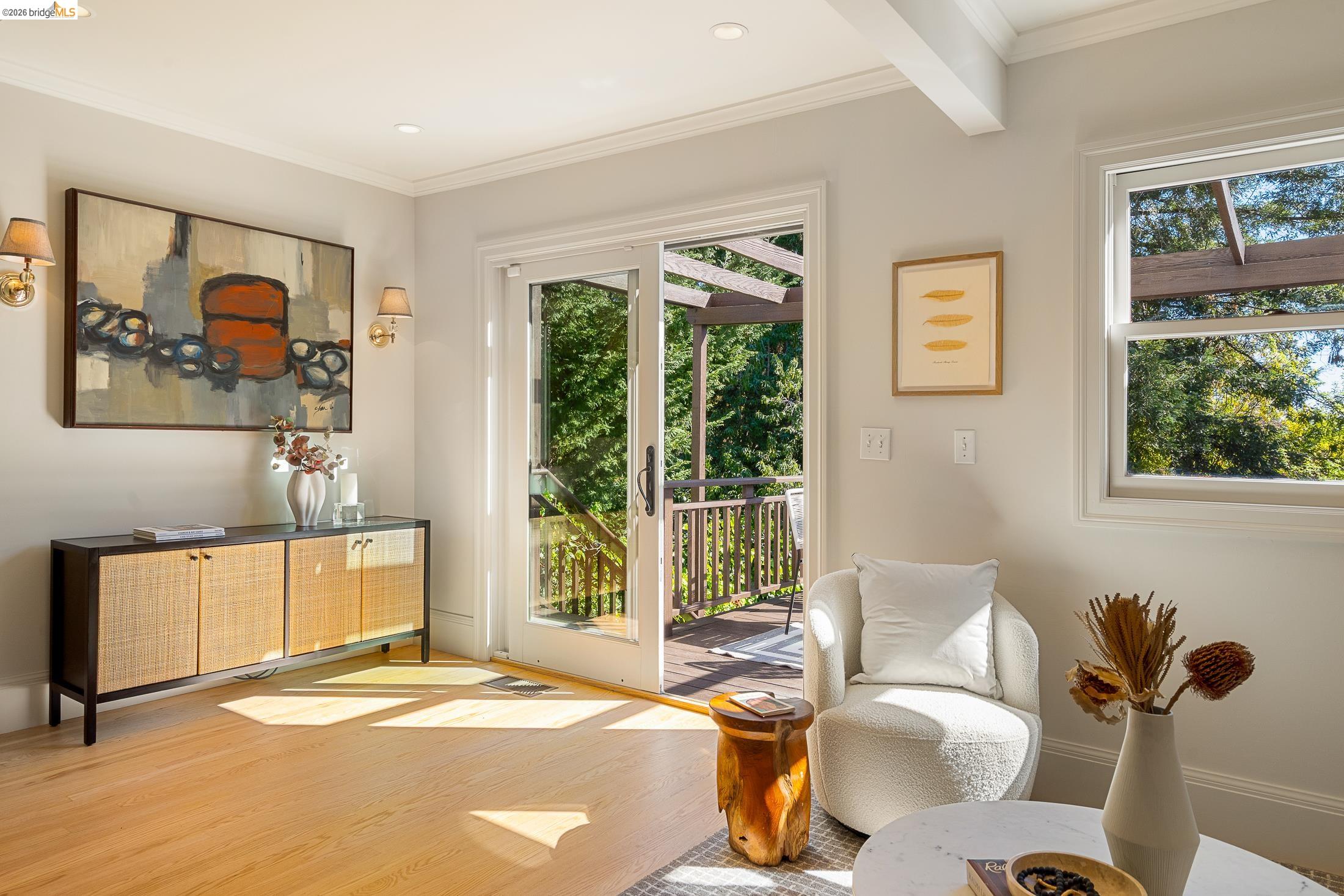 Detail Gallery Image 24 of 59 For 1101 Clarendon Crescent, Oakland,  CA 94610 - 6 Beds | 3/1 Baths