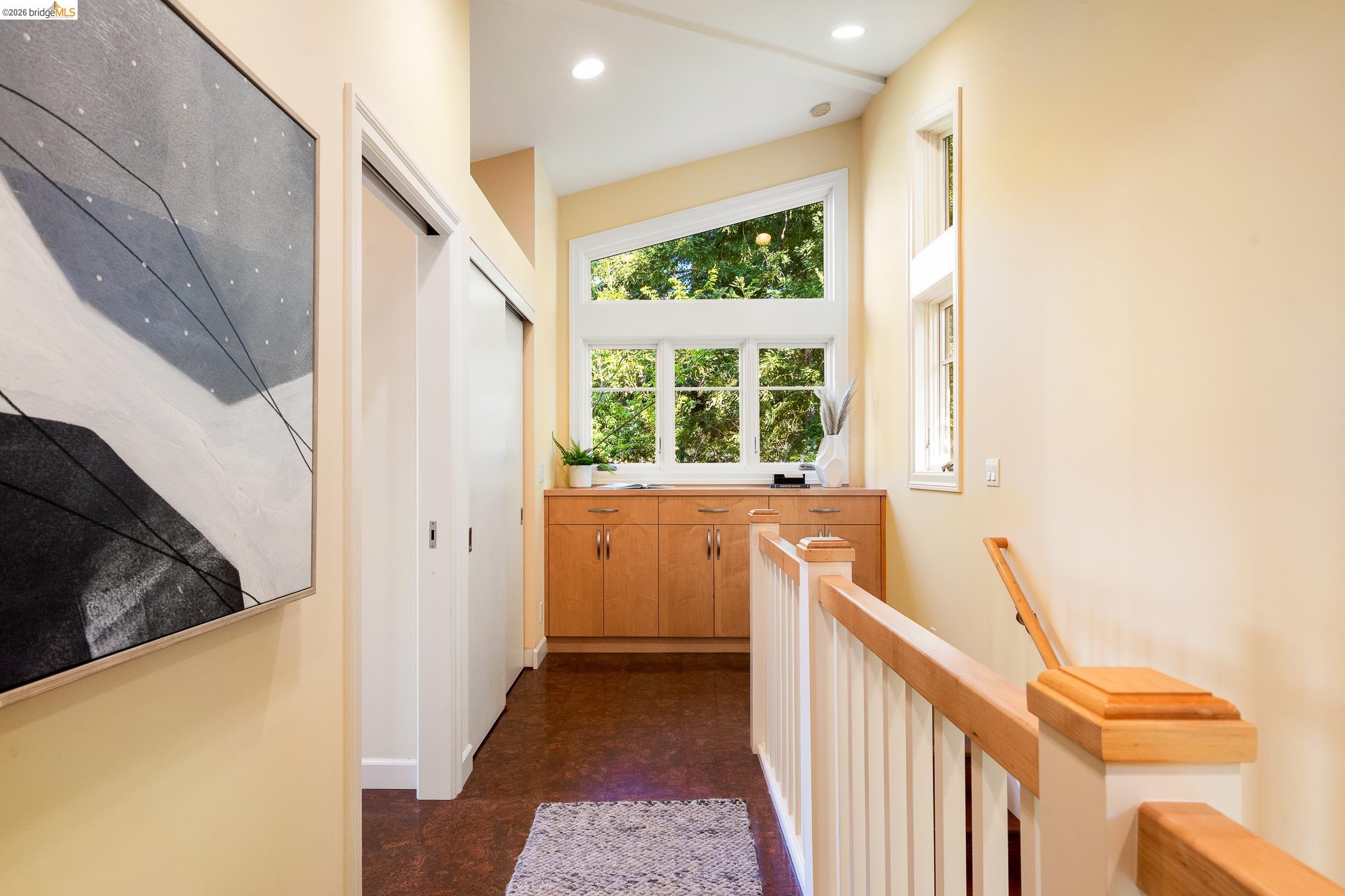 Detail Gallery Image 41 of 59 For 1101 Clarendon Crescent, Oakland,  CA 94610 - 6 Beds | 3/1 Baths