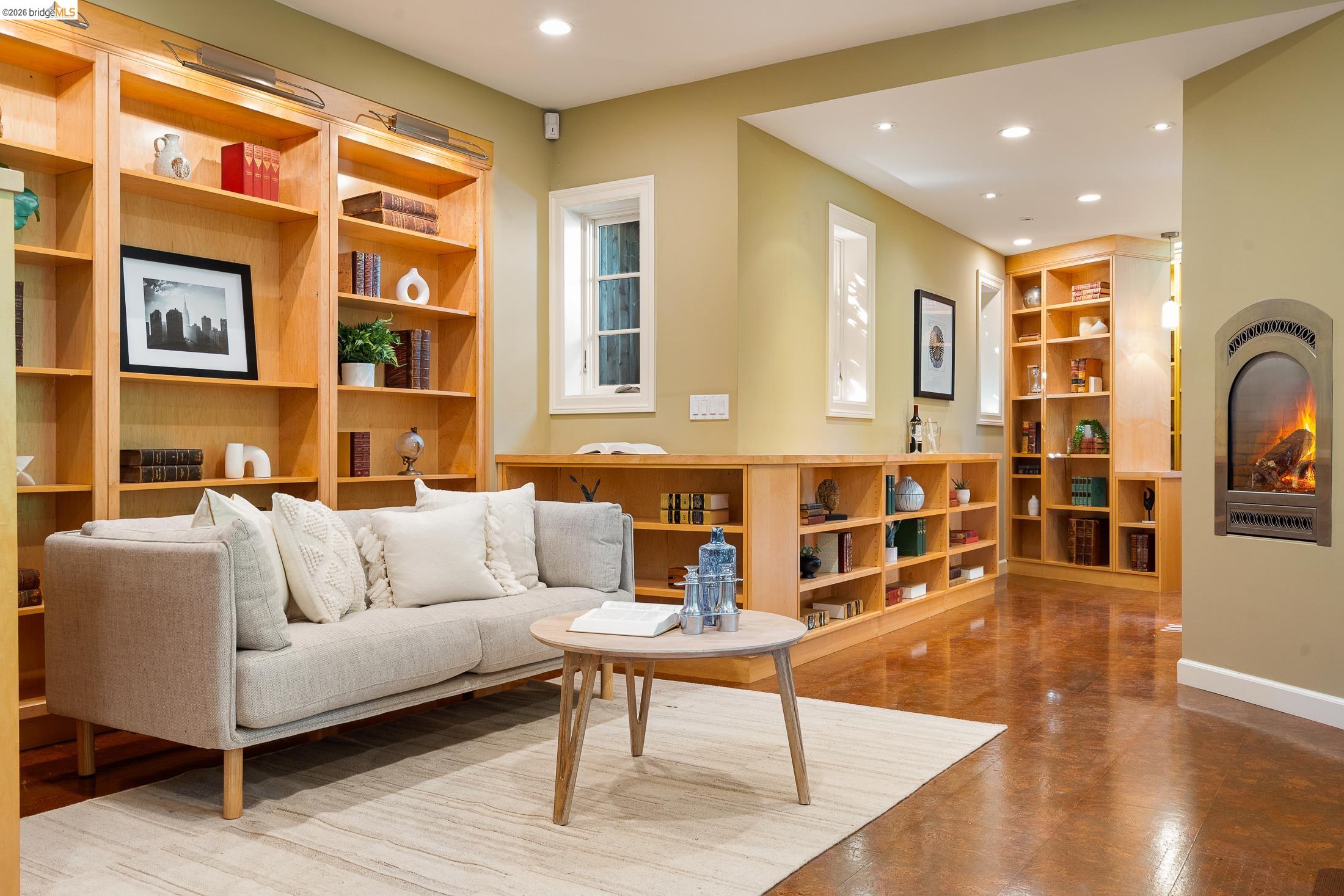 Detail Gallery Image 48 of 59 For 1101 Clarendon Crescent, Oakland,  CA 94610 - 6 Beds | 3/1 Baths