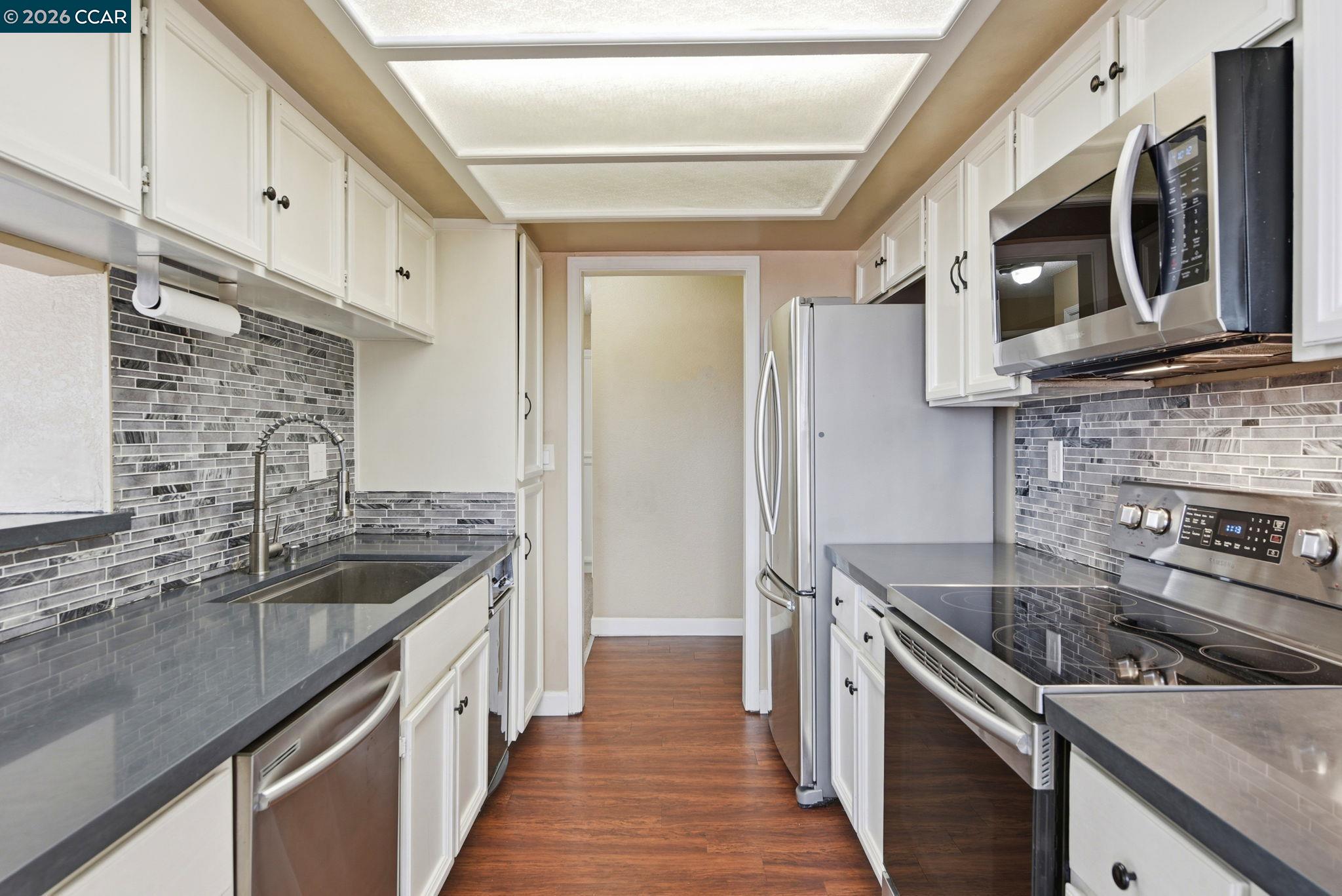 Photo #22: 41126881 Listing: Photo #22