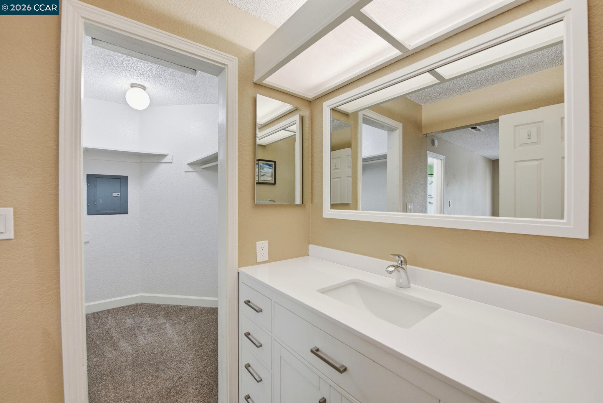 Photo #43: 41126881 Listing: Photo #43