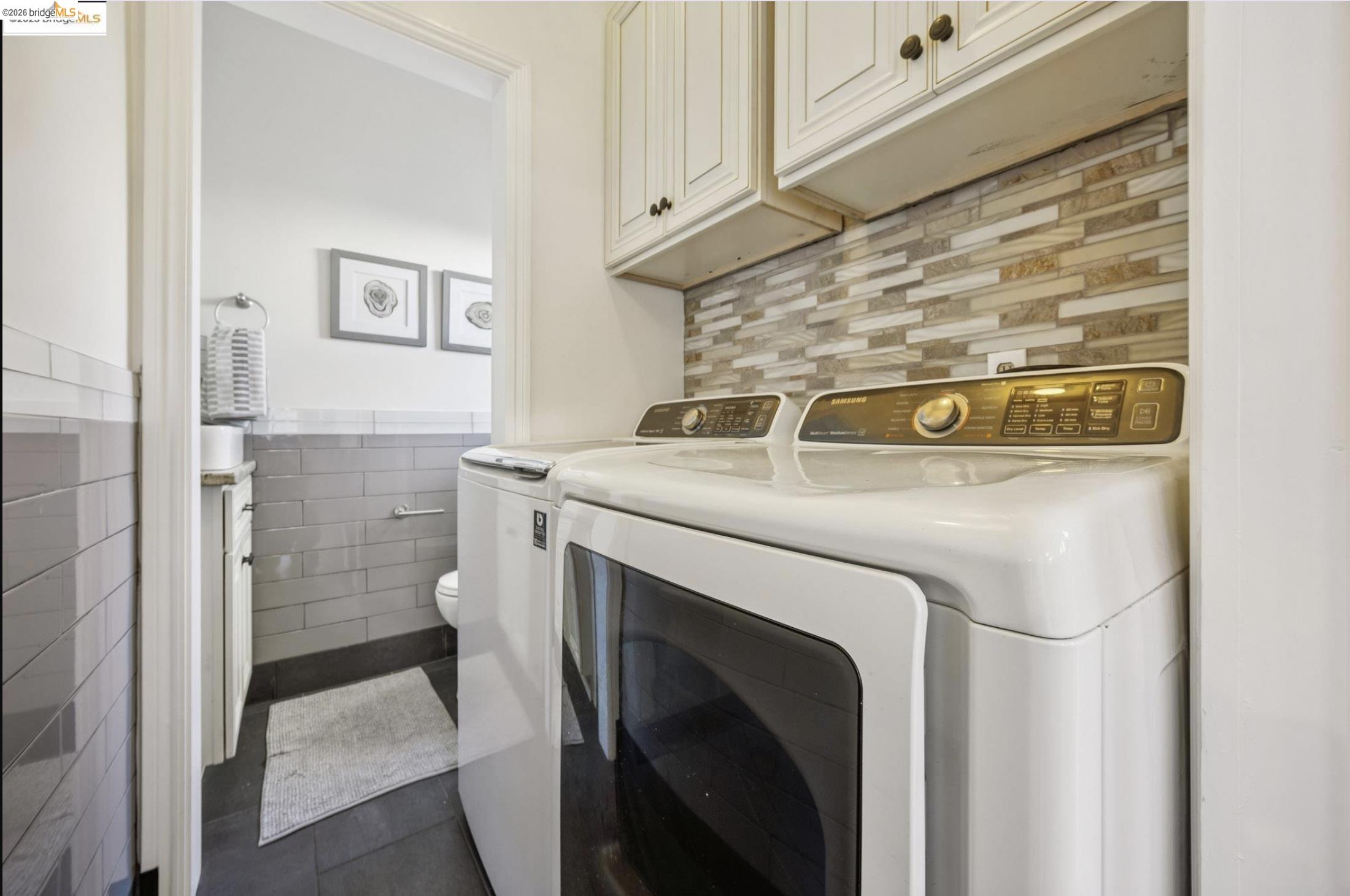 Detail Gallery Image 12 of 35 For 2749 E 17th St, Oakland,  CA 94601 - 2 Beds | 1/1 Baths