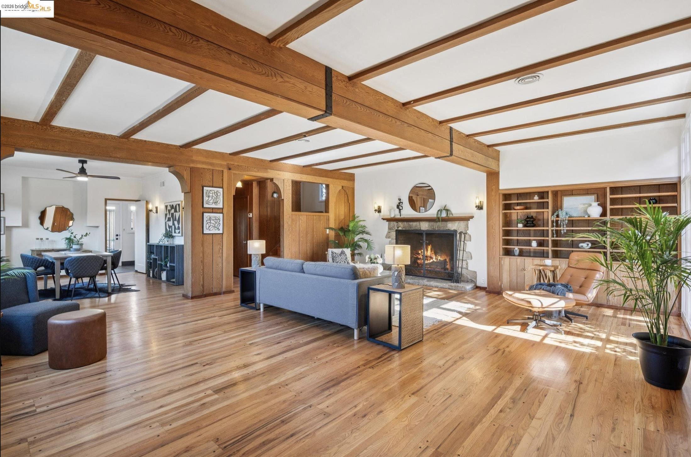 Detail Gallery Image 4 of 35 For 2749 E 17th St, Oakland,  CA 94601 - 2 Beds | 1/1 Baths