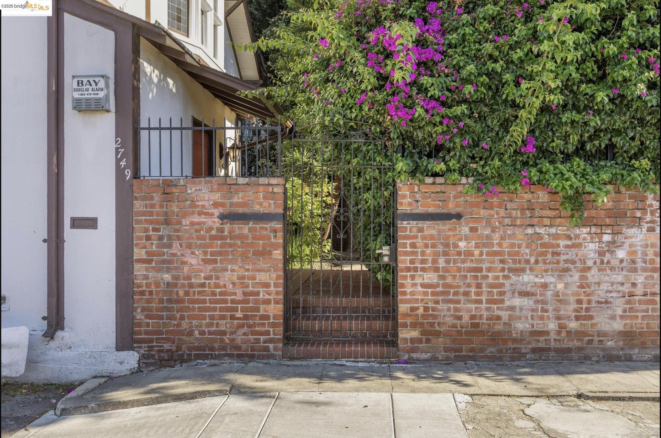 Detail Gallery Image 32 of 35 For 2749 E 17th St, Oakland,  CA 94601 - 2 Beds | 1/1 Baths