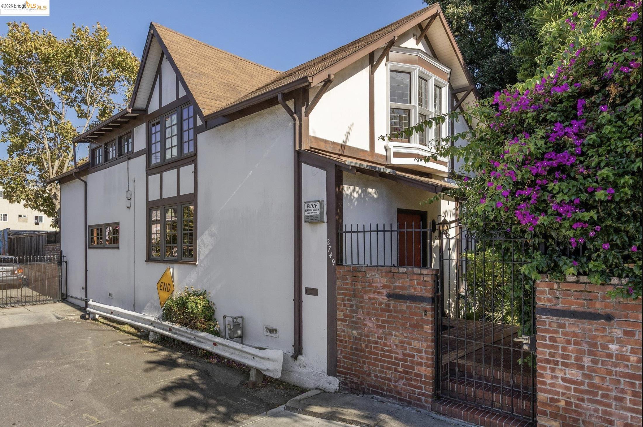 Detail Gallery Image 33 of 35 For 2749 E 17th St, Oakland,  CA 94601 - 2 Beds | 1/1 Baths