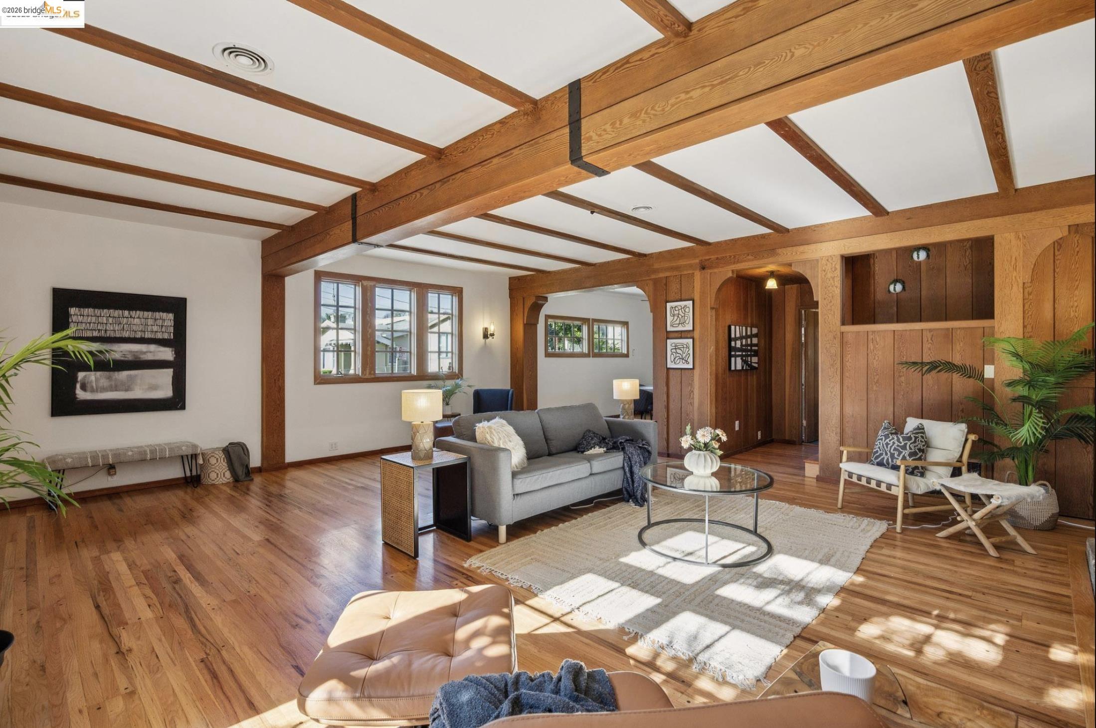 Detail Gallery Image 5 of 35 For 2749 E 17th St, Oakland,  CA 94601 - 2 Beds | 1/1 Baths