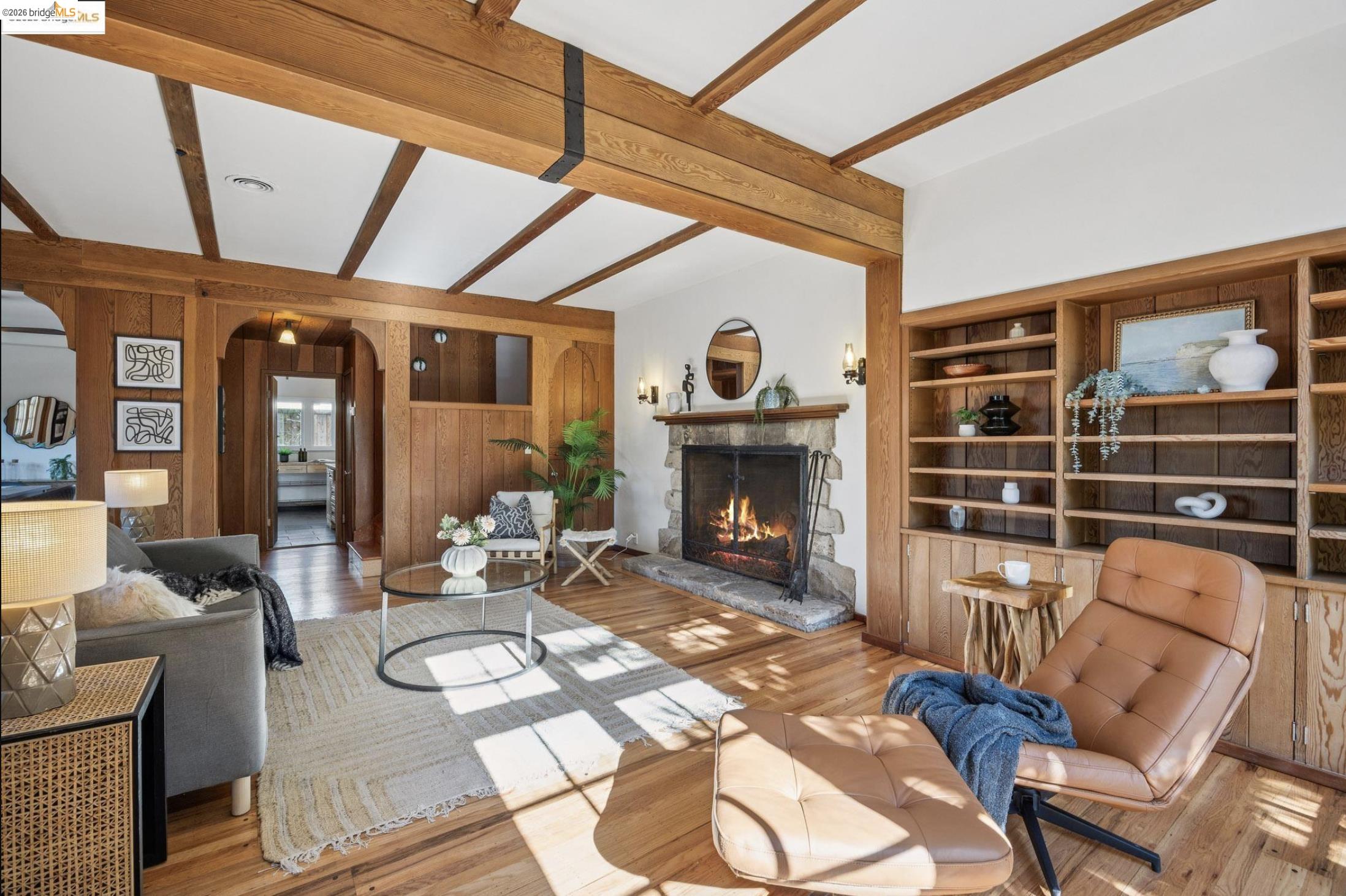 Detail Gallery Image 6 of 35 For 2749 E 17th St, Oakland,  CA 94601 - 2 Beds | 1/1 Baths