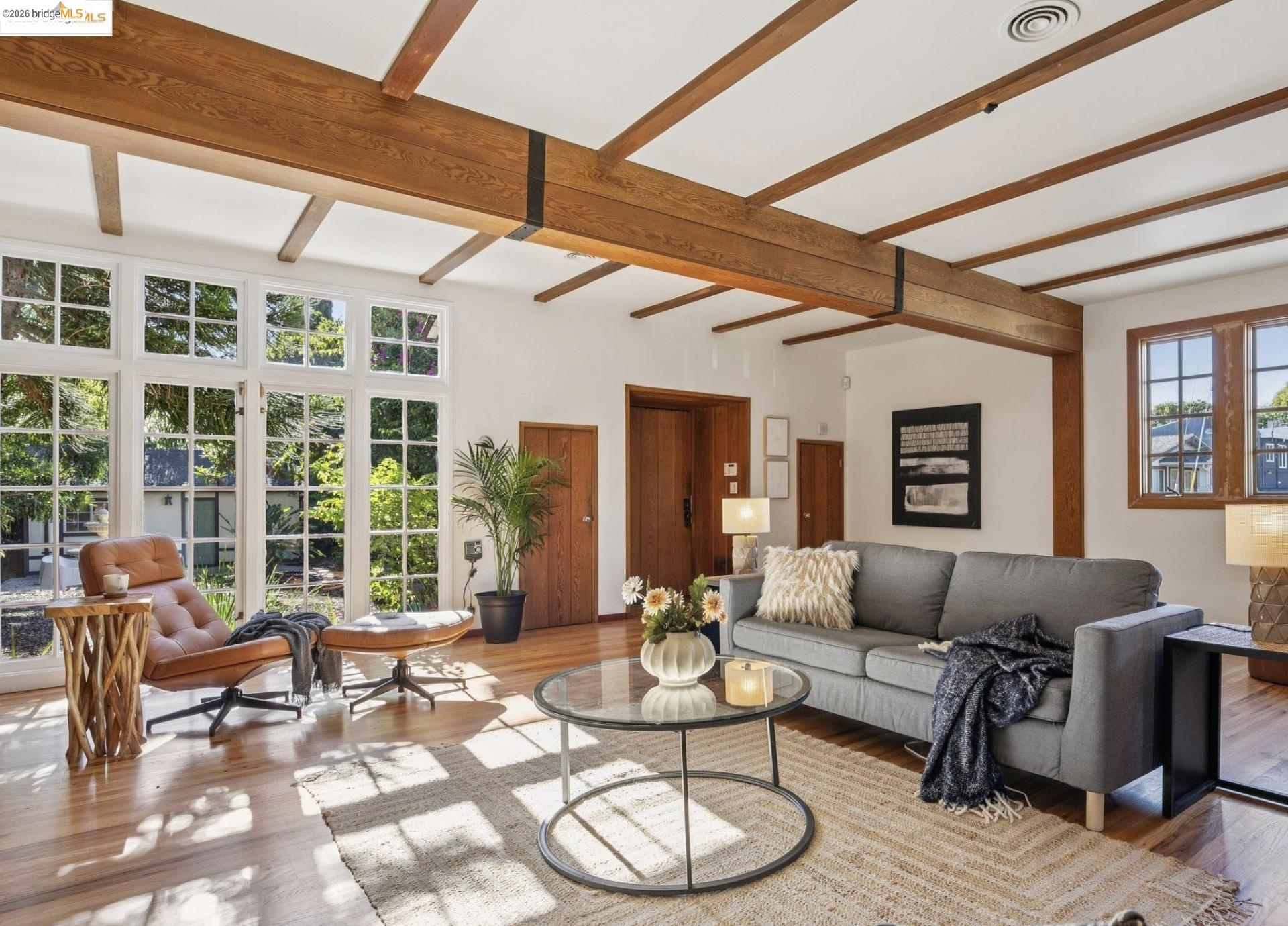 Detail Gallery Image 7 of 35 For 2749 E 17th St, Oakland,  CA 94601 - 2 Beds | 1/1 Baths