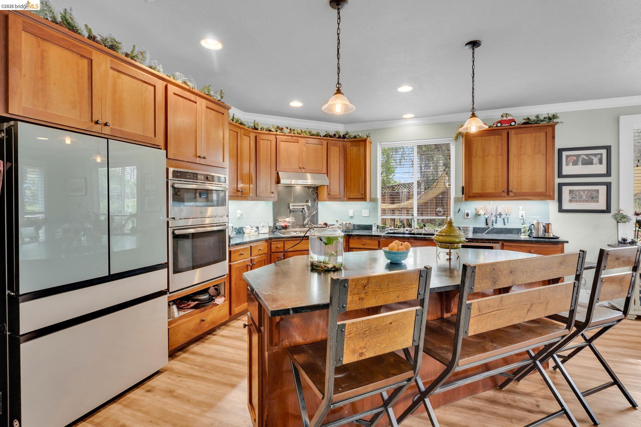 Detail Gallery Image 21 of 52 For 10 Kali Ct, Oakley,  CA 94561 - 5 Beds | 3 Baths