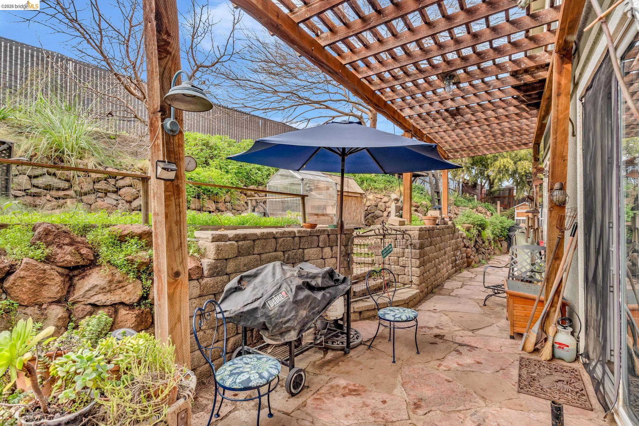 Detail Gallery Image 45 of 52 For 10 Kali Ct, Oakley,  CA 94561 - 5 Beds | 3 Baths