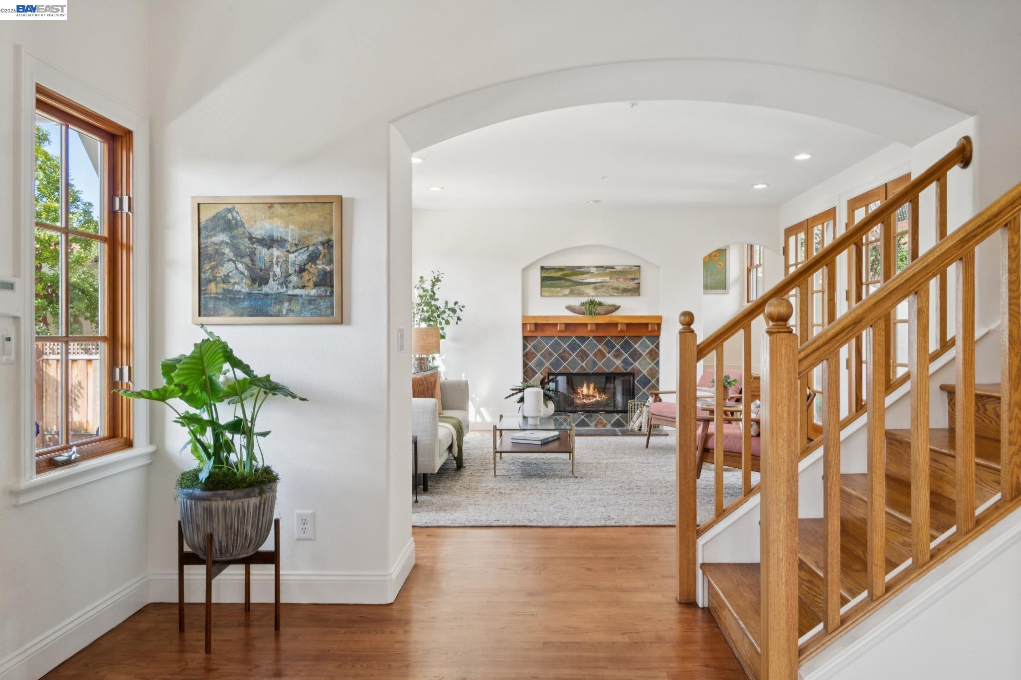 Detail Gallery Image 28 of 60 For 942 Aquarius Way, Oakland,  CA 94611 - 5 Beds | 3/1 Baths