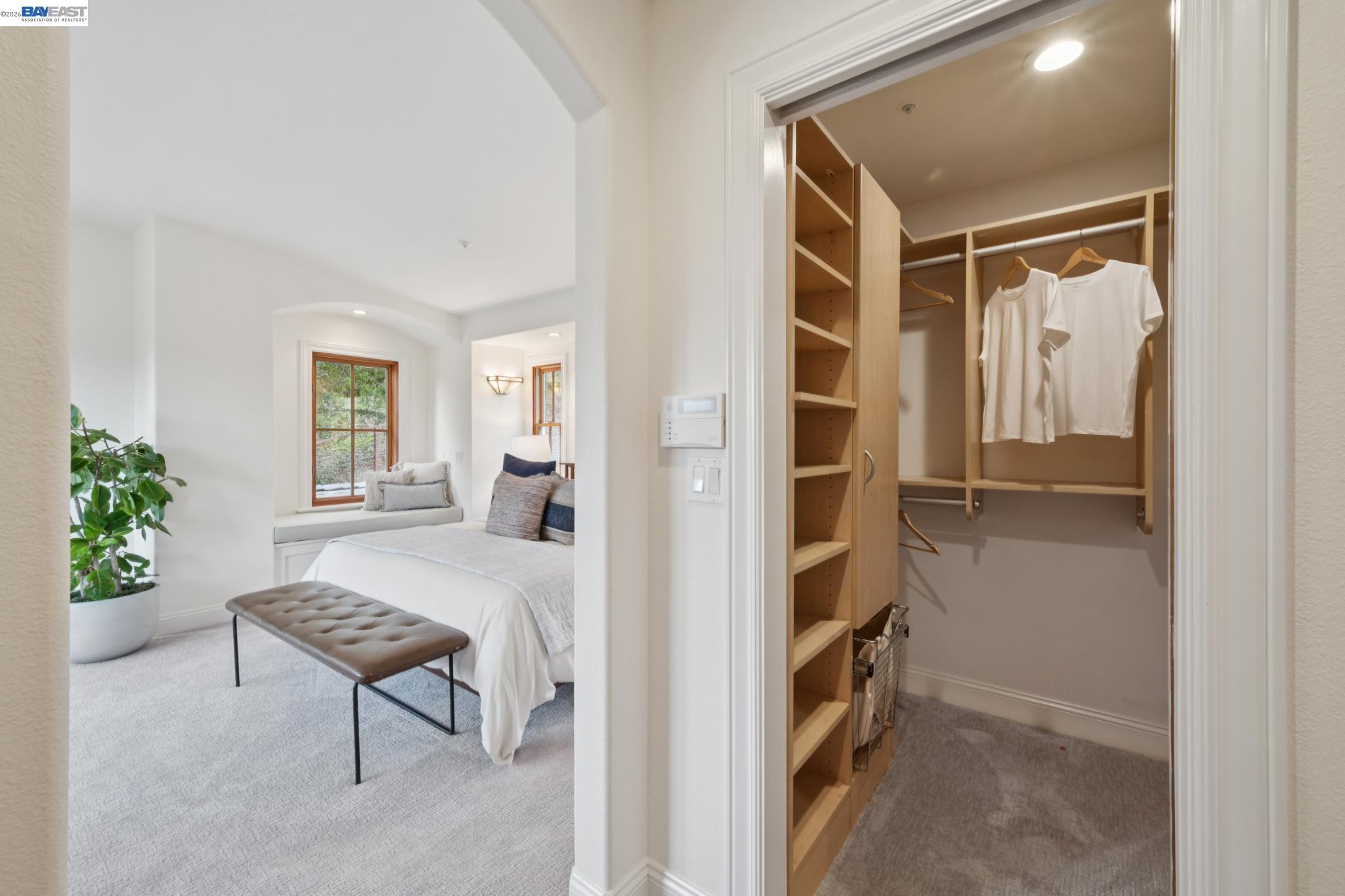 Detail Gallery Image 34 of 60 For 942 Aquarius Way, Oakland,  CA 94611 - 5 Beds | 3/1 Baths