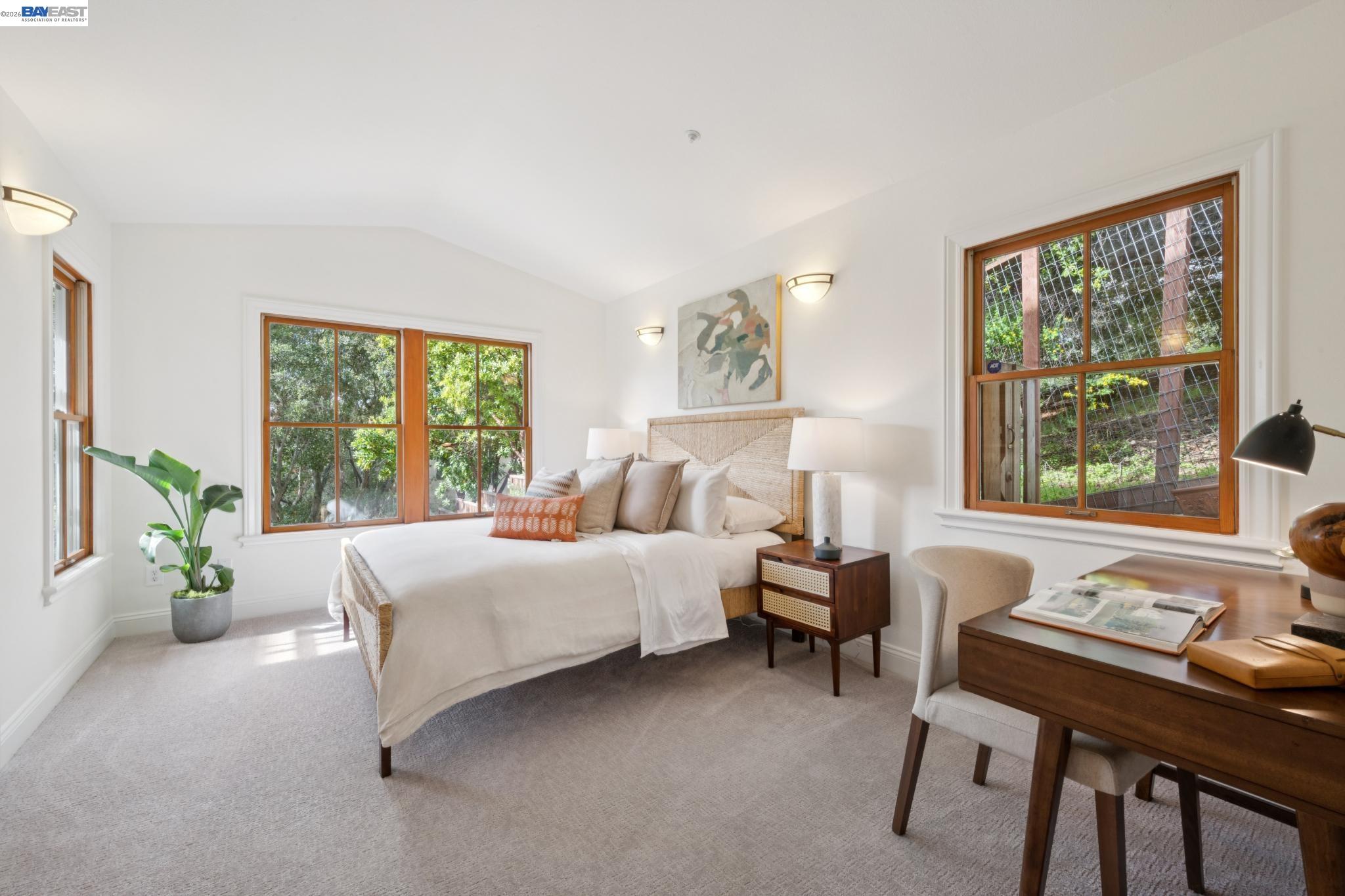 Detail Gallery Image 45 of 60 For 942 Aquarius Way, Oakland,  CA 94611 - 5 Beds | 3/1 Baths