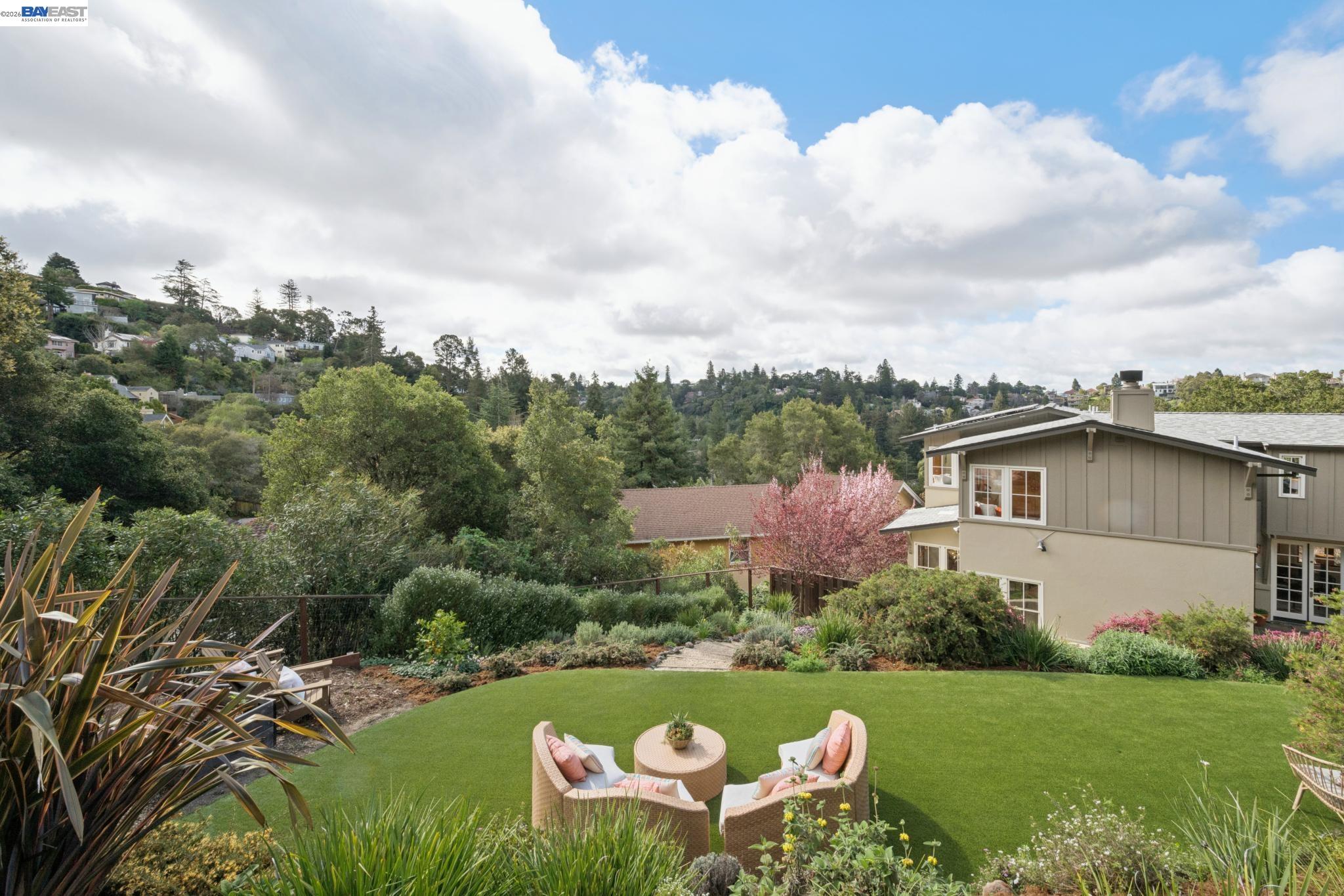 Detail Gallery Image 51 of 60 For 942 Aquarius Way, Oakland,  CA 94611 - 5 Beds | 3/1 Baths