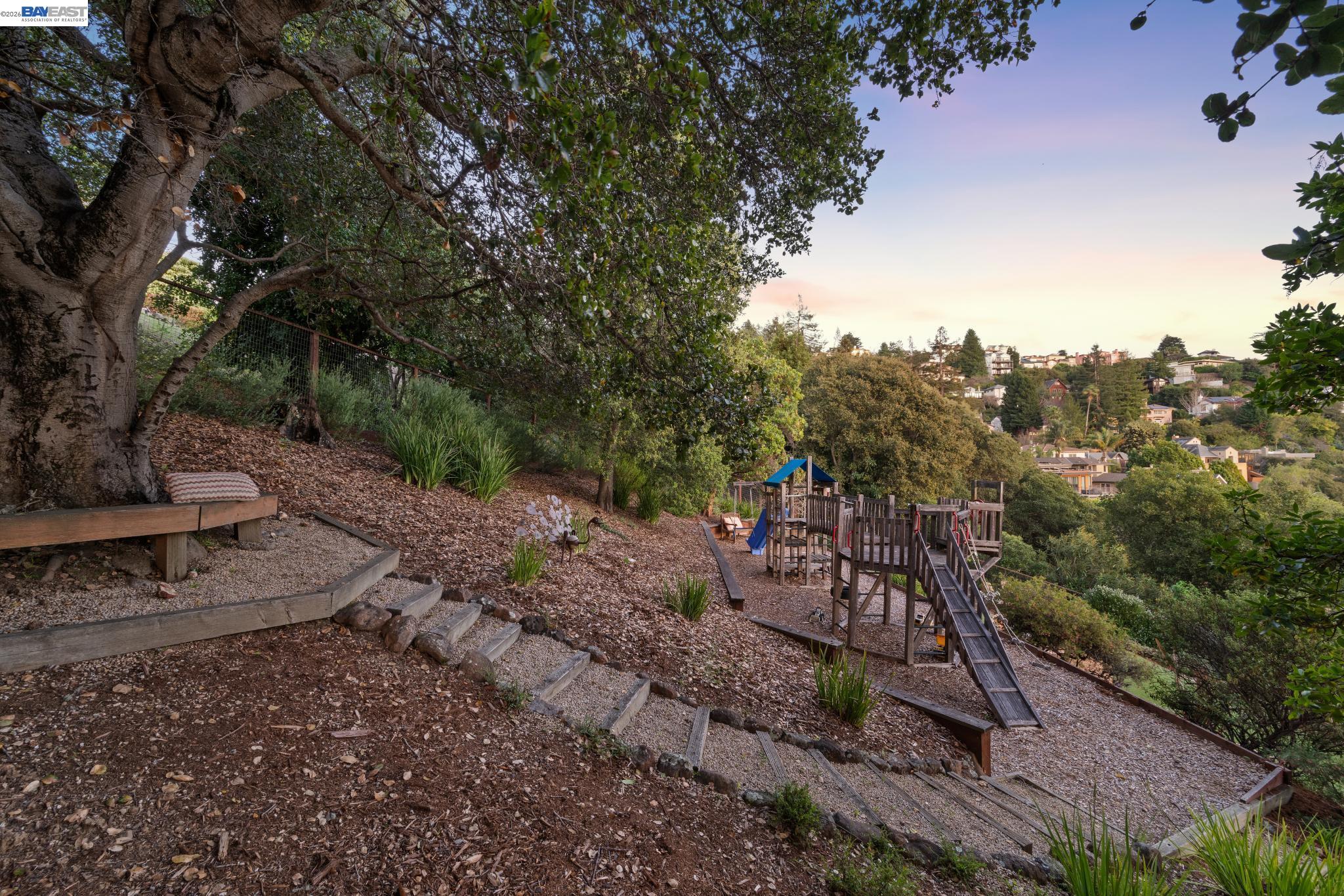 Detail Gallery Image 57 of 60 For 942 Aquarius Way, Oakland,  CA 94611 - 5 Beds | 3/1 Baths