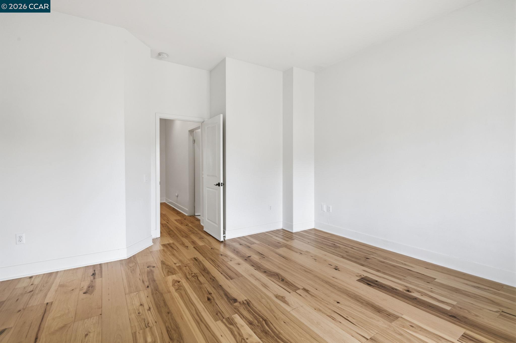 Detail Gallery Image 20 of 38 For 20402 Santa Ana Ave #4,  Newport Beach,  CA 92660 - 2 Beds | 2/1 Baths