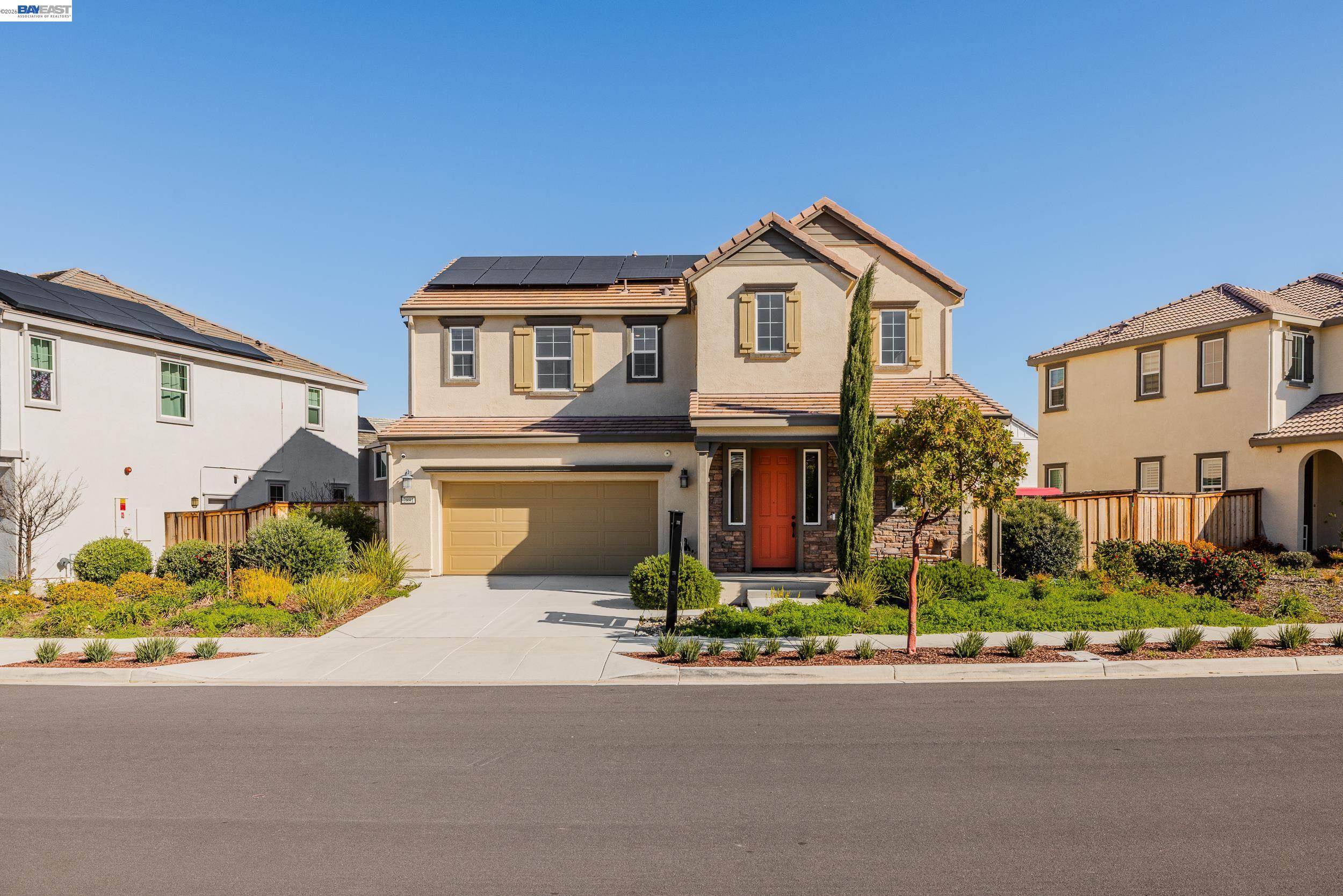Detail Gallery Image 1 of 42 For 2891 Reyva Dhillon Ln, Tracy,  CA 95377 - 4 Beds | 3/1 Baths