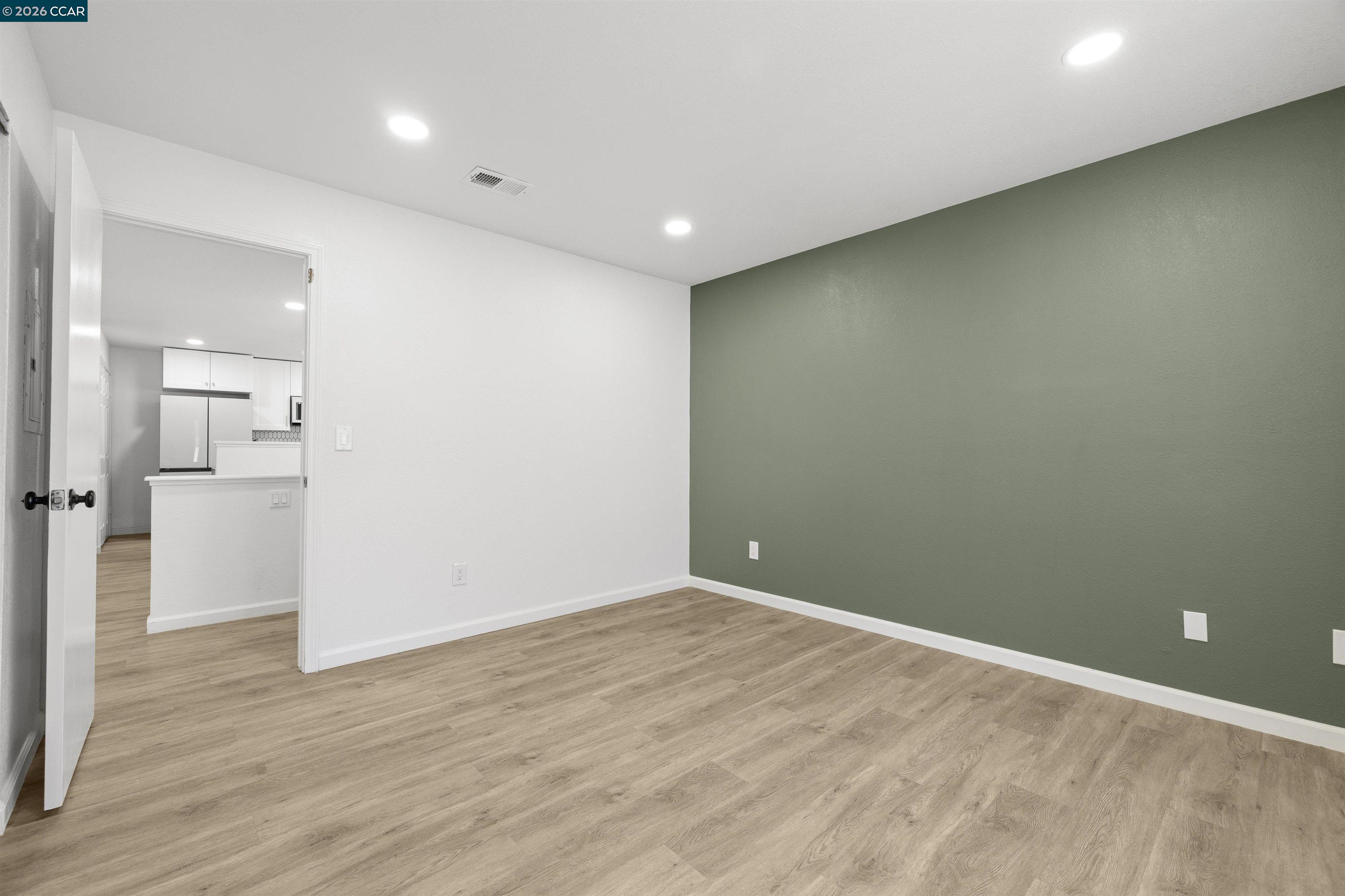 Photo #18: 41126889 Listing: Photo #18