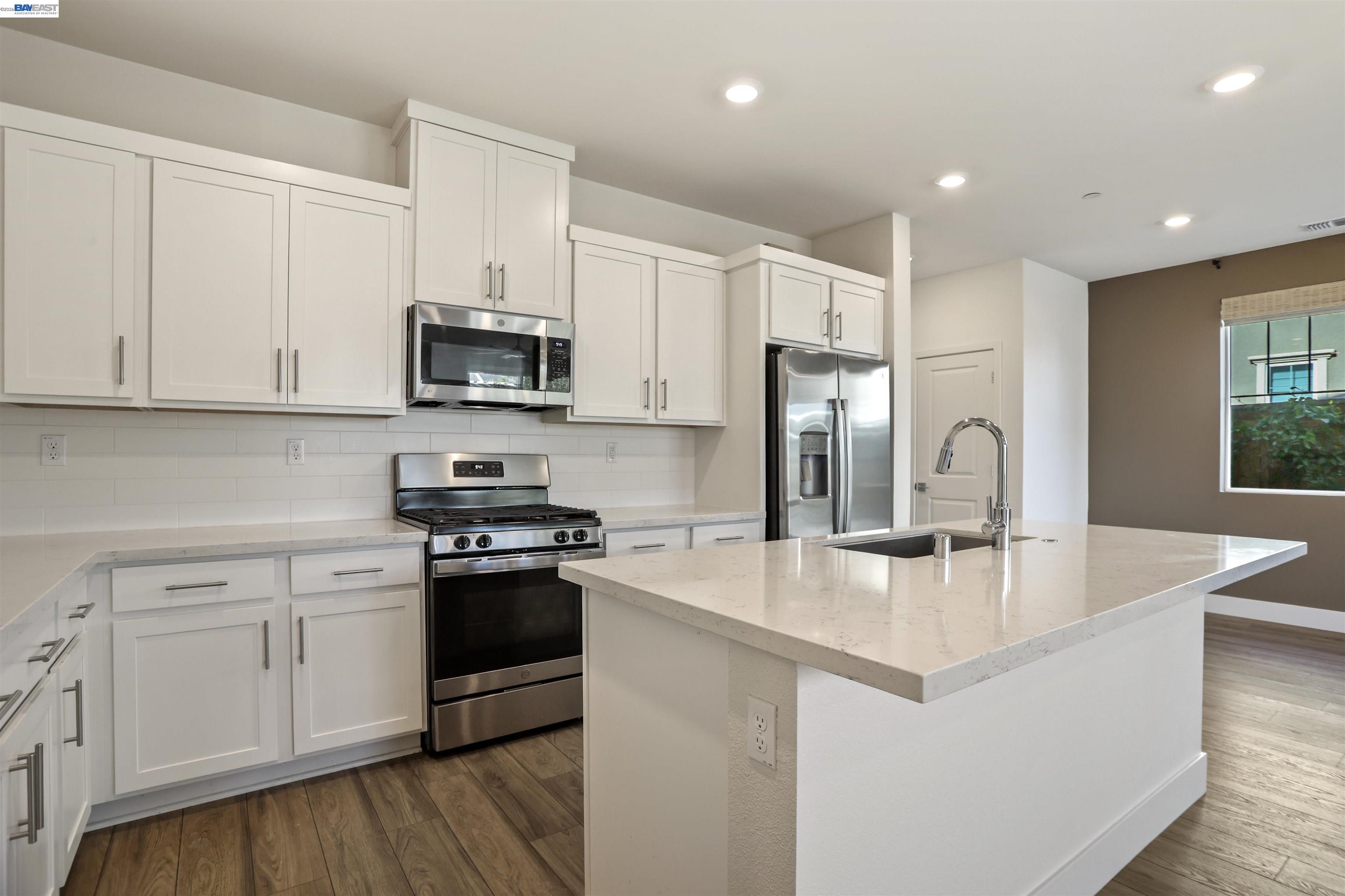 Detail Gallery Image 22 of 55 For 5996 Markham Dr, Tracy,  CA 95377 - 4 Beds | 3 Baths