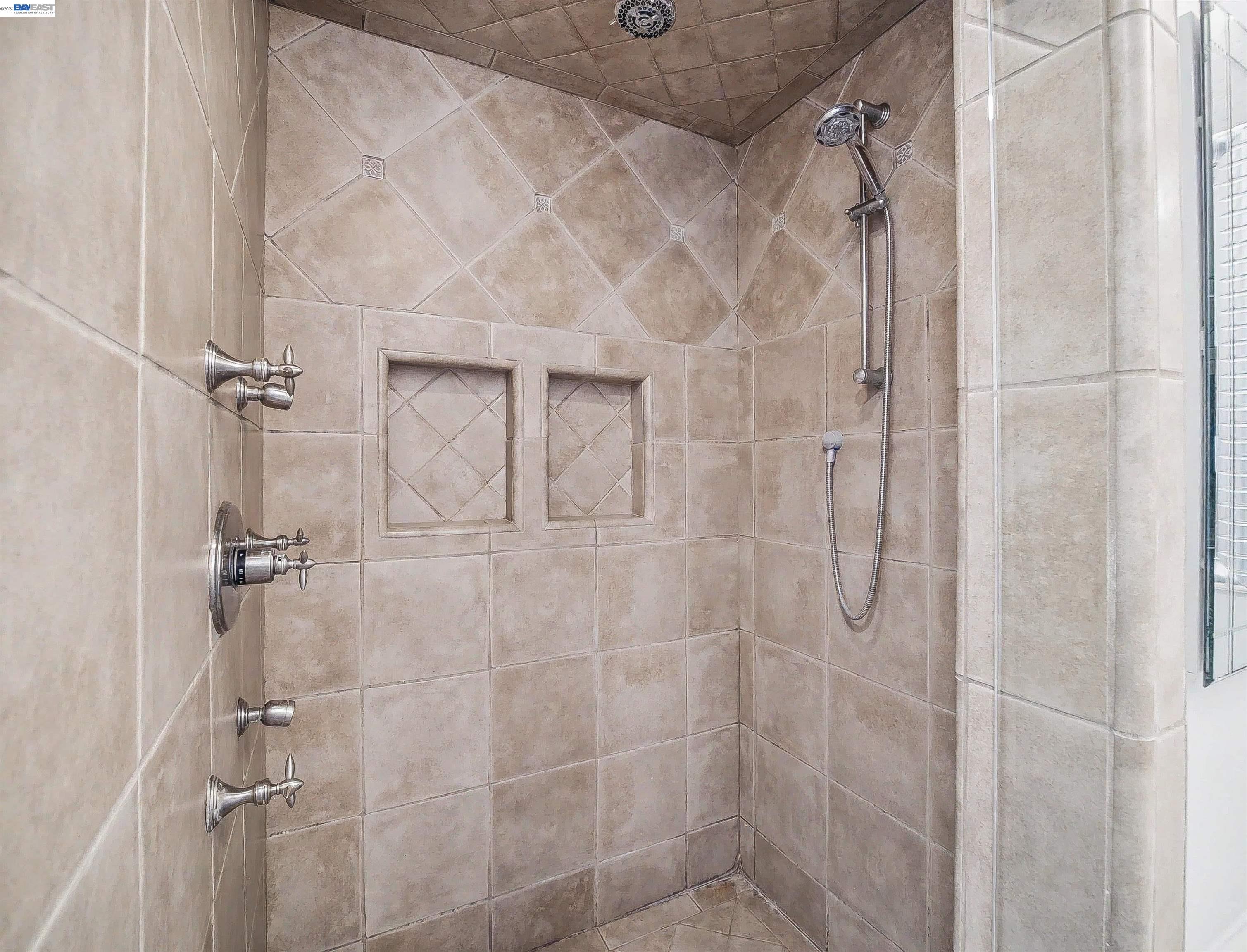 Detail Gallery Image 22 of 40 For 3210 Rama Dr, San Jose,  CA 95124 - 3 Beds | 2 Baths