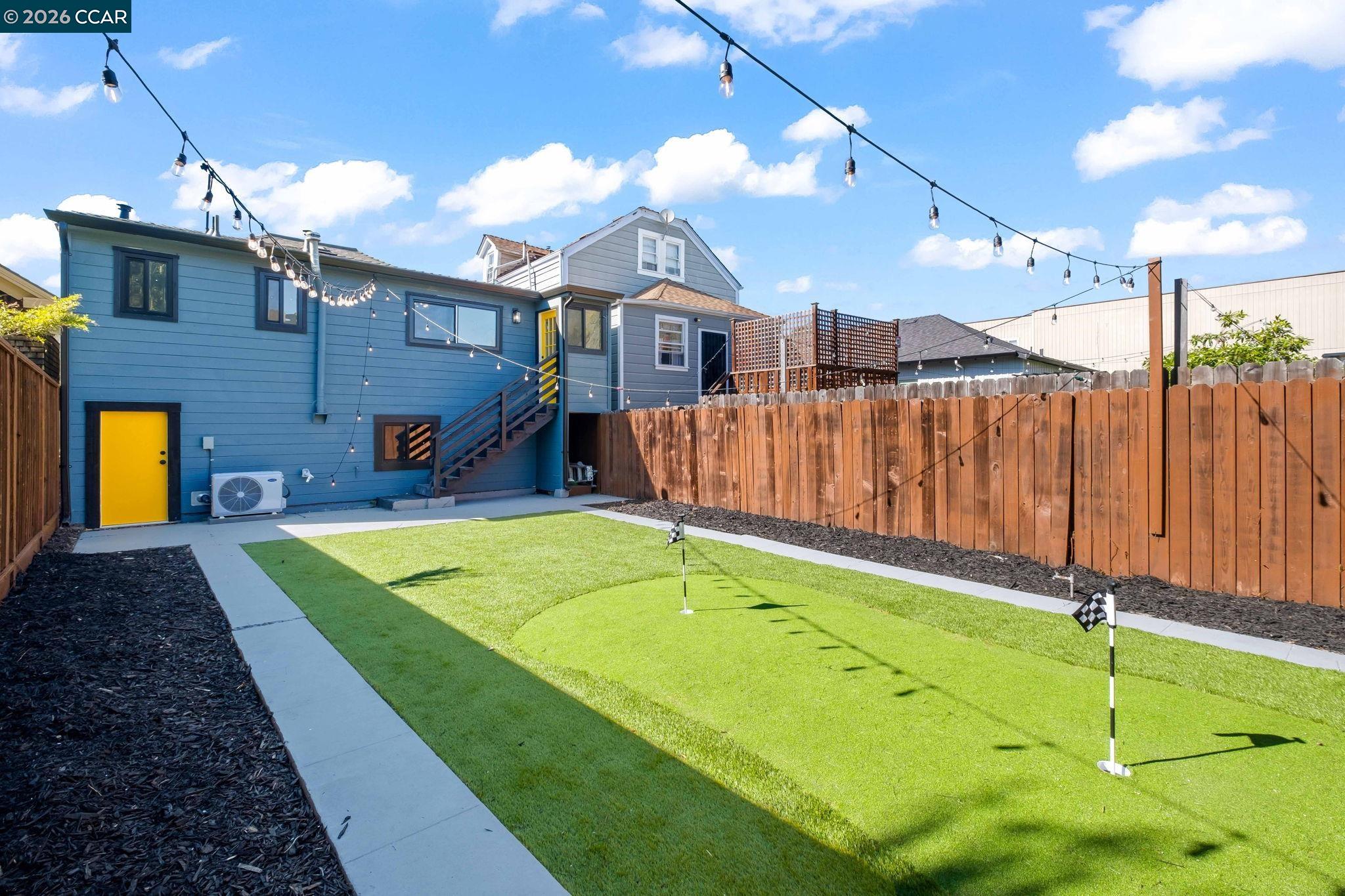 Detail Gallery Image 26 of 30 For 1920 Linden St, Oakland,  CA 94607 - 3 Beds | 2/1 Baths