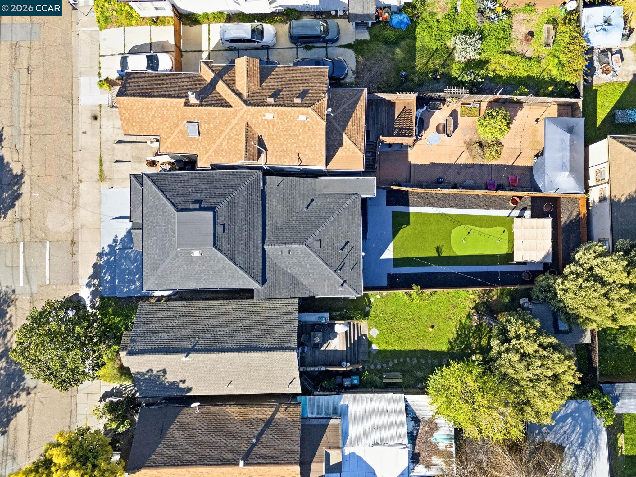 Detail Gallery Image 28 of 30 For 1920 Linden St, Oakland,  CA 94607 - 3 Beds | 2/1 Baths