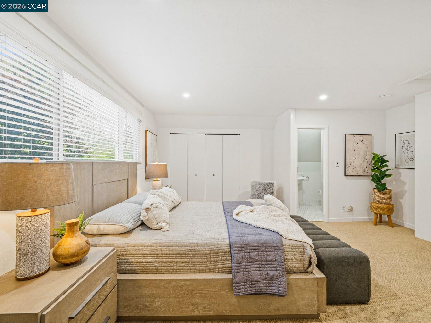 Detail Gallery Image 21 of 60 For 9 Clotilda Ct, Mill Valley,  CA 94941 - 5 Beds | 3 Baths