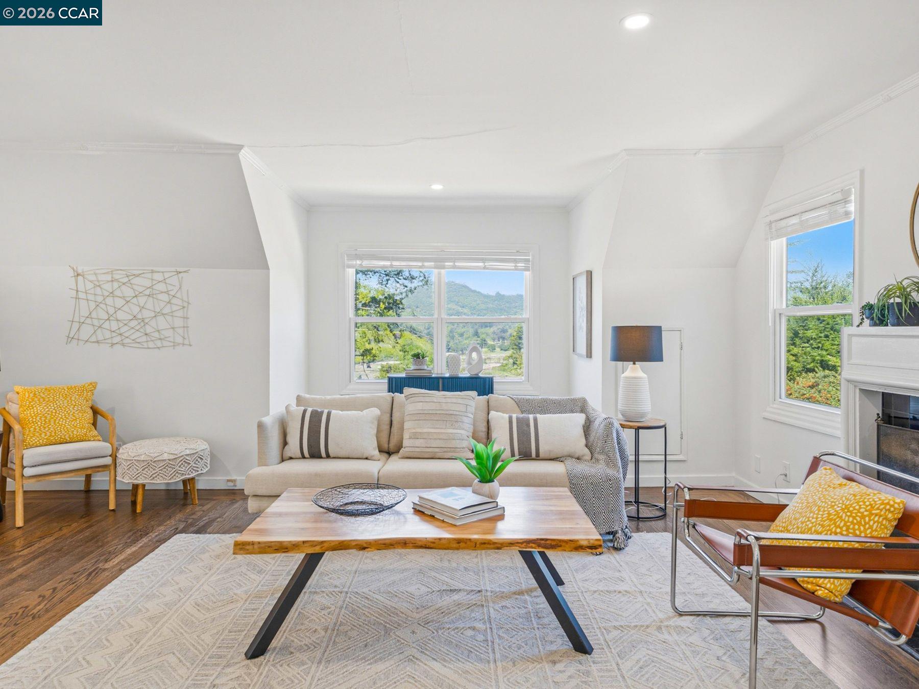 Detail Gallery Image 31 of 60 For 9 Clotilda Ct, Mill Valley,  CA 94941 - 5 Beds | 3 Baths