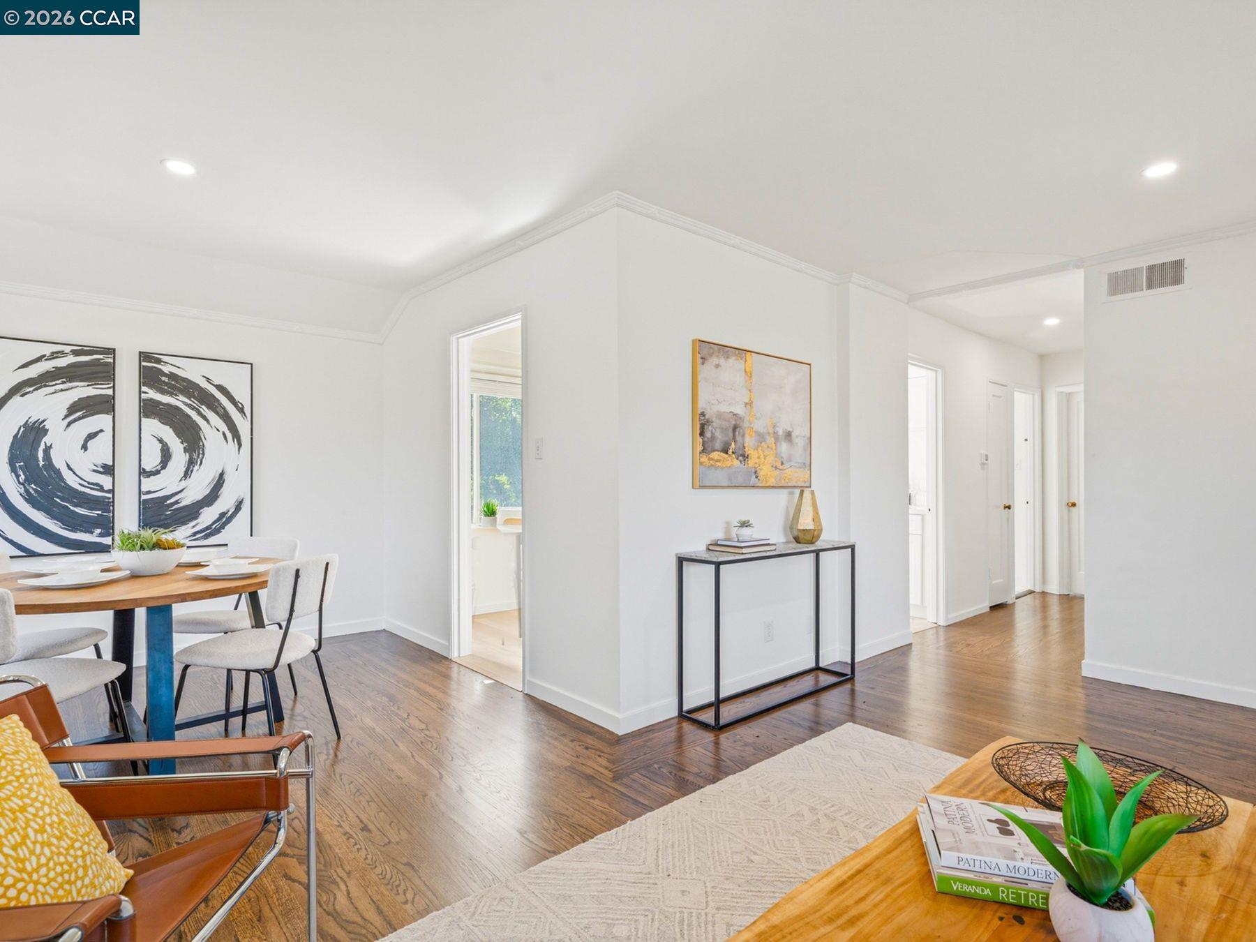 Detail Gallery Image 35 of 60 For 9 Clotilda Ct, Mill Valley,  CA 94941 - – Beds | – Baths