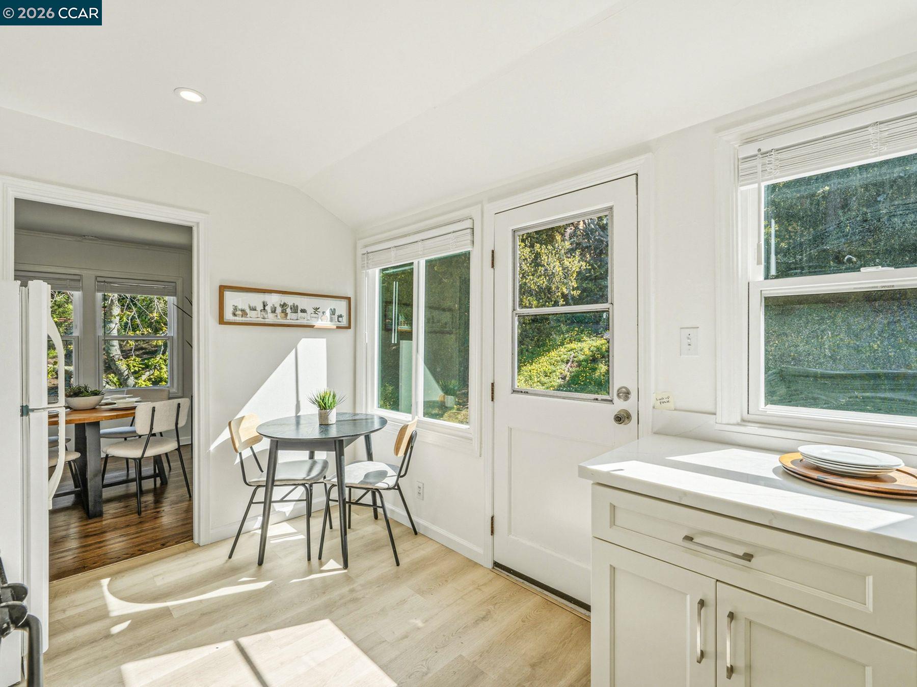 Detail Gallery Image 41 of 60 For 9 Clotilda Ct, Mill Valley,  CA 94941 - – Beds | – Baths