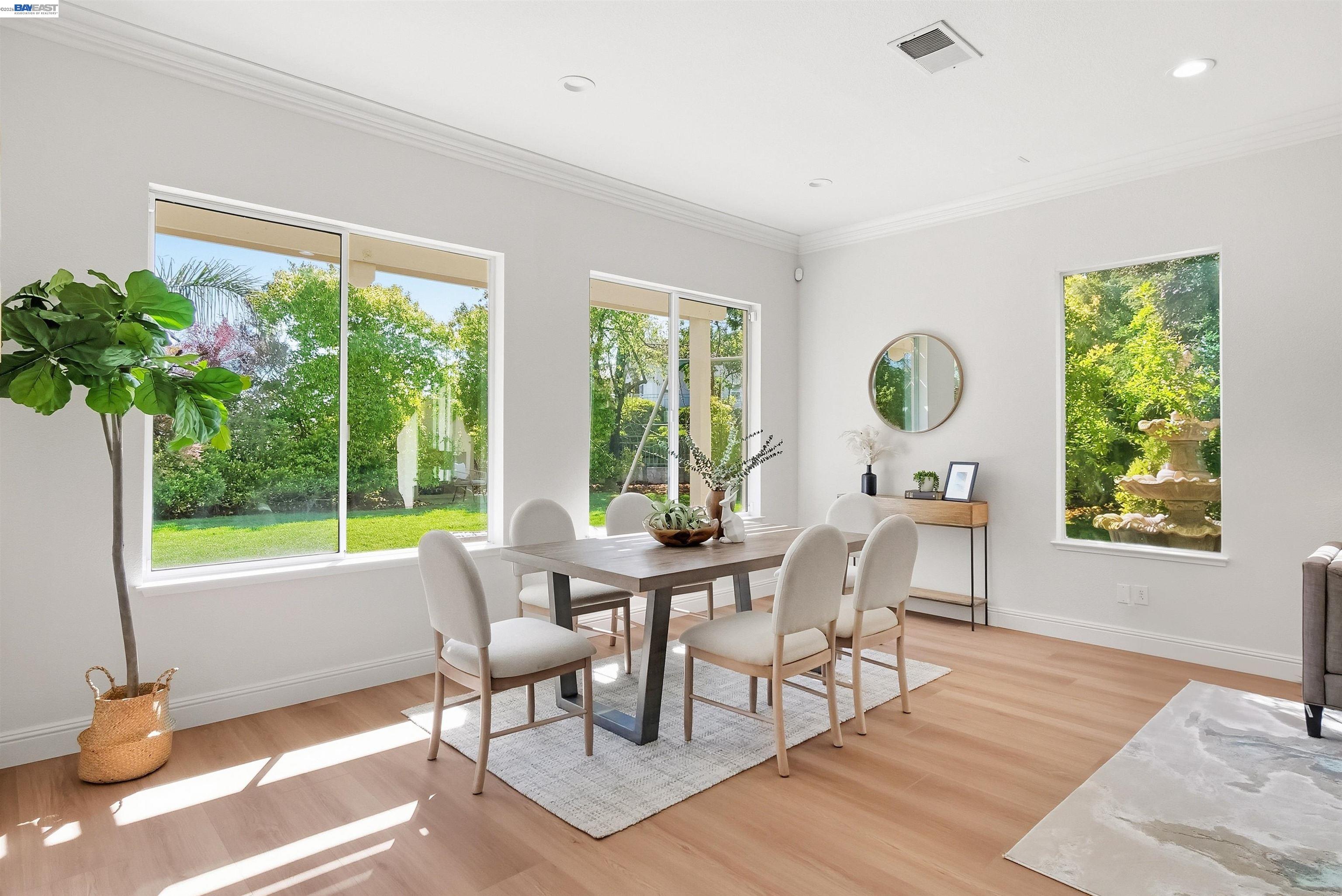 Detail Gallery Image 9 of 60 For 5226 Pisa Ct, San Jose,  CA 95138 - 5 Beds | 3/1 Baths